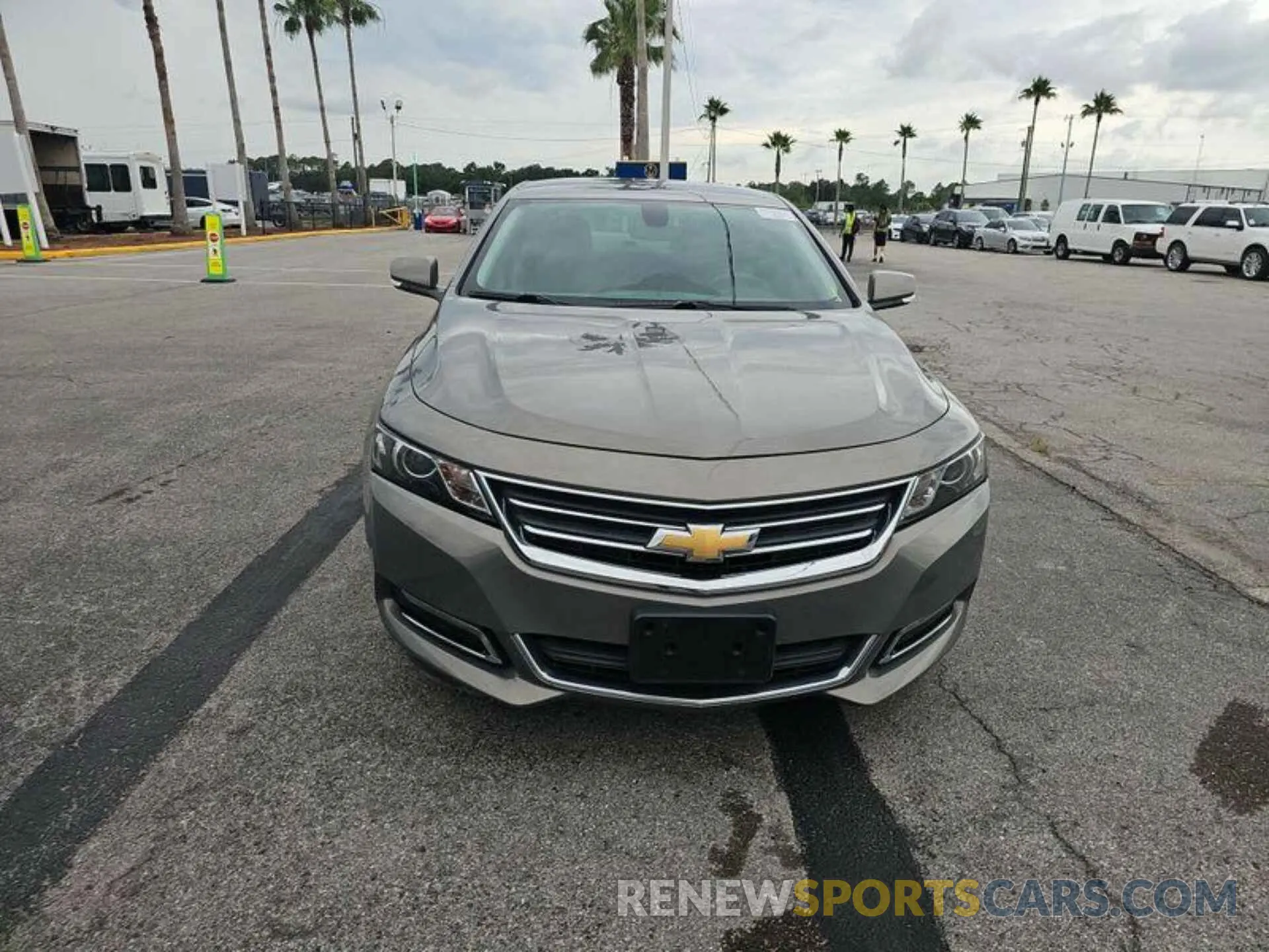 5 fotografías del automóvil dañado 2G11Z5SAXK9140572 CHEVROLET IMPALA 2019