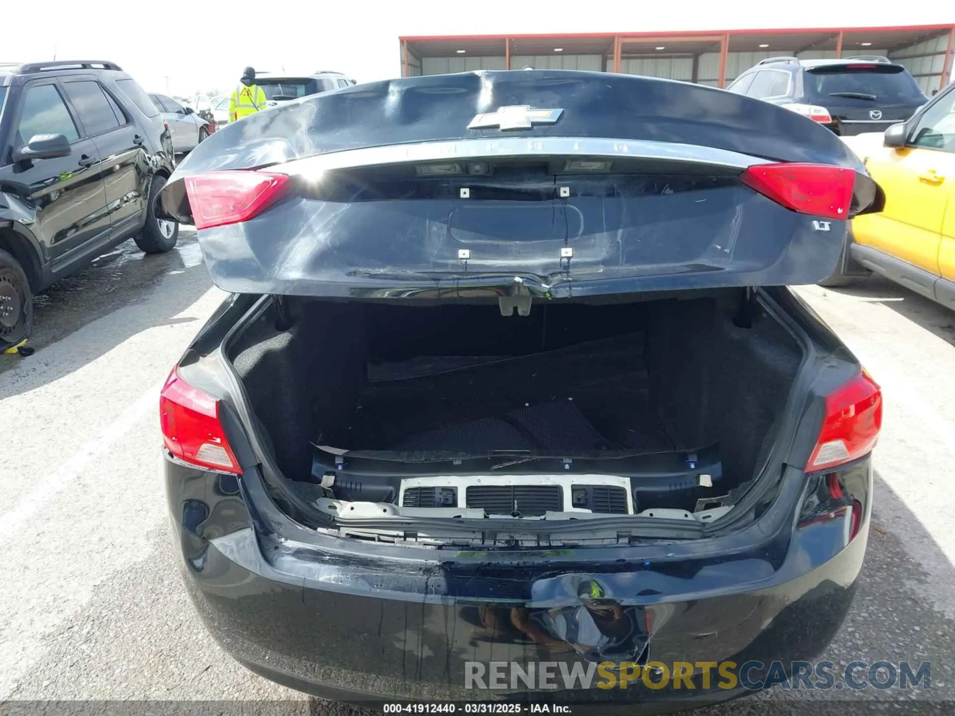 16 fotografías del automóvil dañado 2G11Z5SAXK9144721 CHEVROLET IMPALA 2019