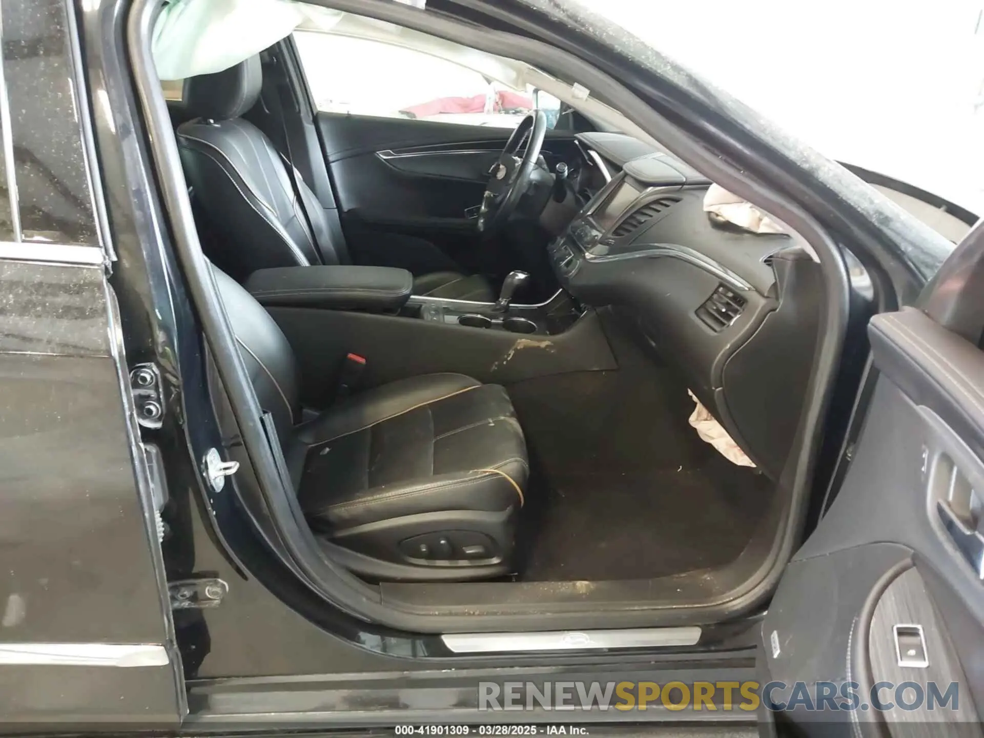 5 fotografías del automóvil dañado 1G1105S36LU105883 CHEVROLET IMPALA 2020
