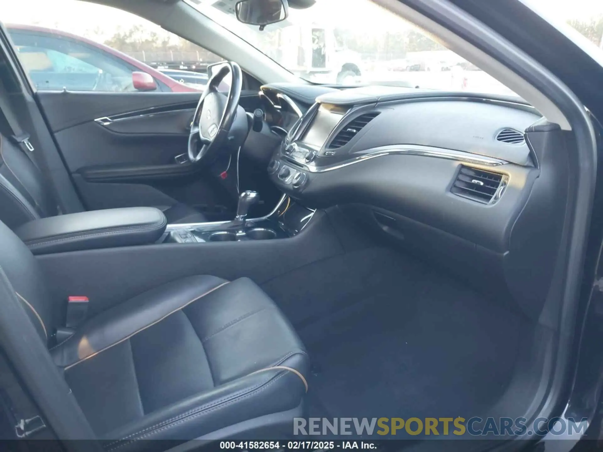 5 fotografías del automóvil dañado 1G1105S36LU110159 CHEVROLET IMPALA 2020