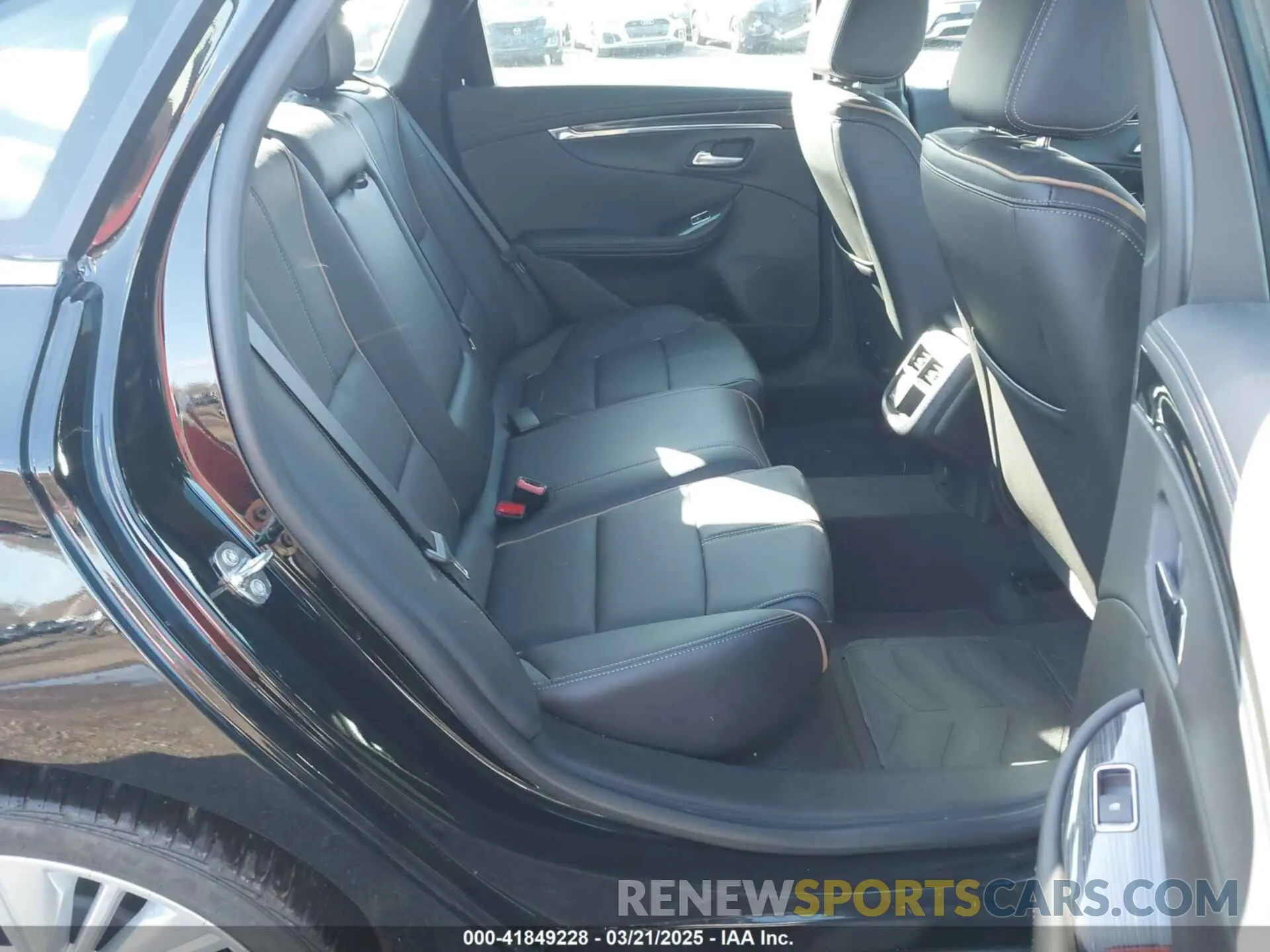 8 fotografías del automóvil dañado 1G1105S3XLU115767 CHEVROLET IMPALA 2020