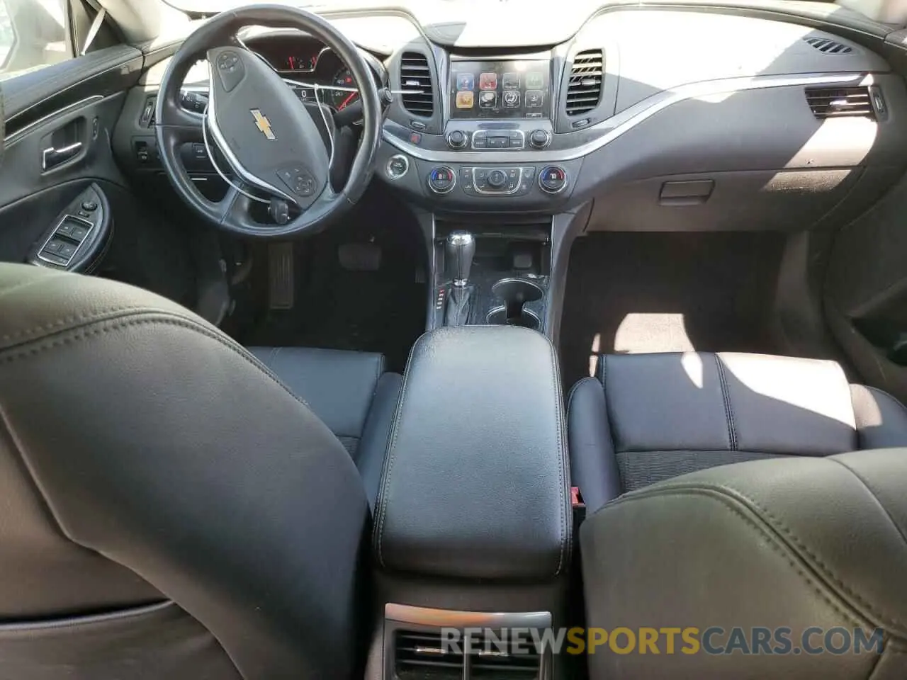 8 fotografías del automóvil dañado 1G11Z5S32LU106339 CHEVROLET IMPALA 2020