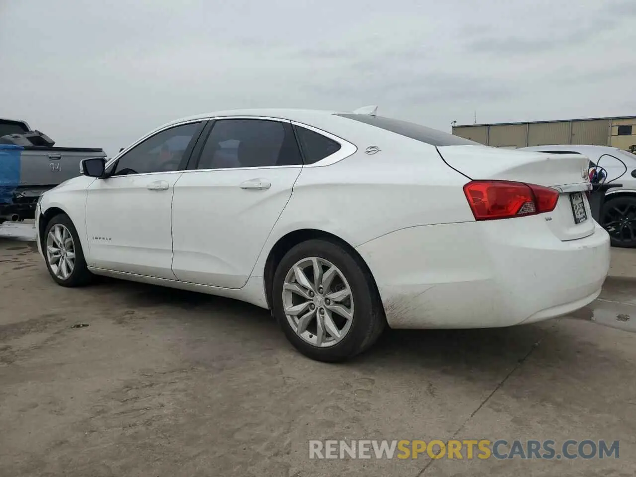 2 fotografías del automóvil dañado 1G11Z5S34LU112059 CHEVROLET IMPALA 2020