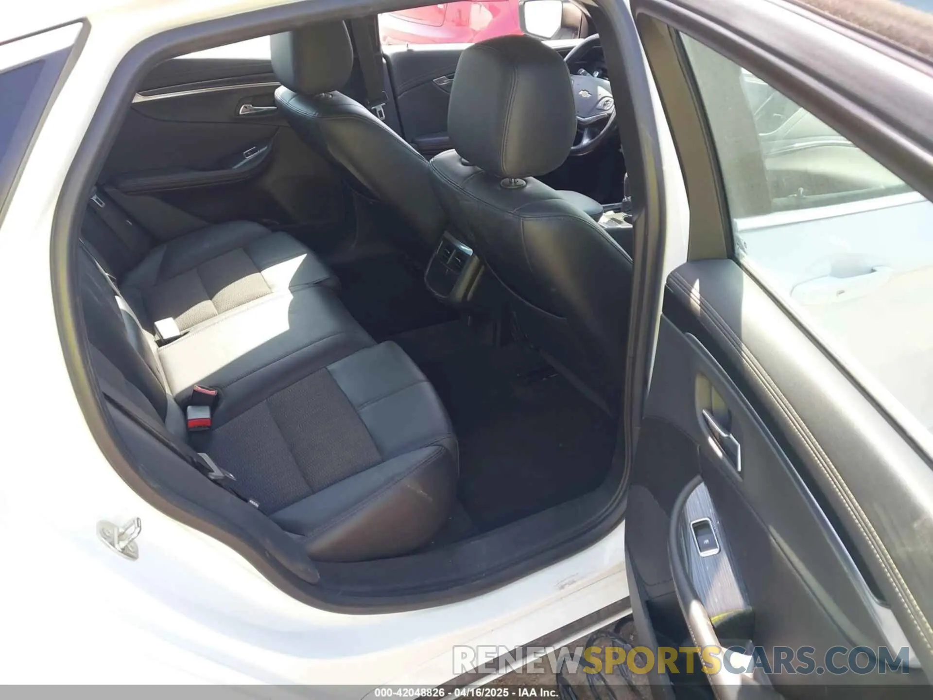 8 fotografías del automóvil dañado 1G11Z5S39LU112977 CHEVROLET IMPALA 2020