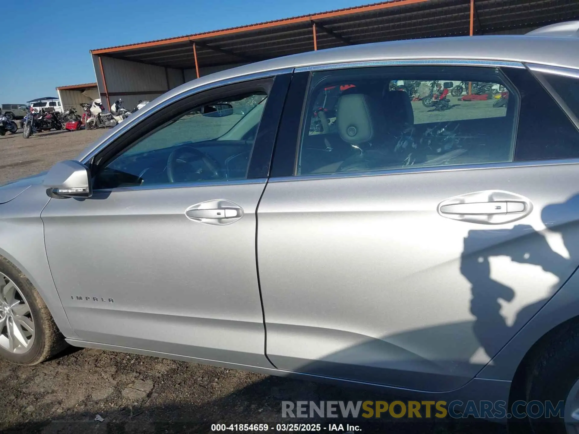 15 fotografías del automóvil dañado 1G11Z5S39LU113286 CHEVROLET IMPALA 2020