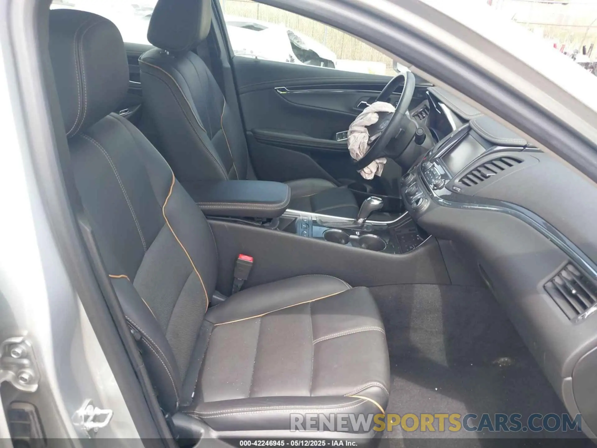 5 fotografías del automóvil dañado 2G1105S33L9100587 CHEVROLET IMPALA 2020