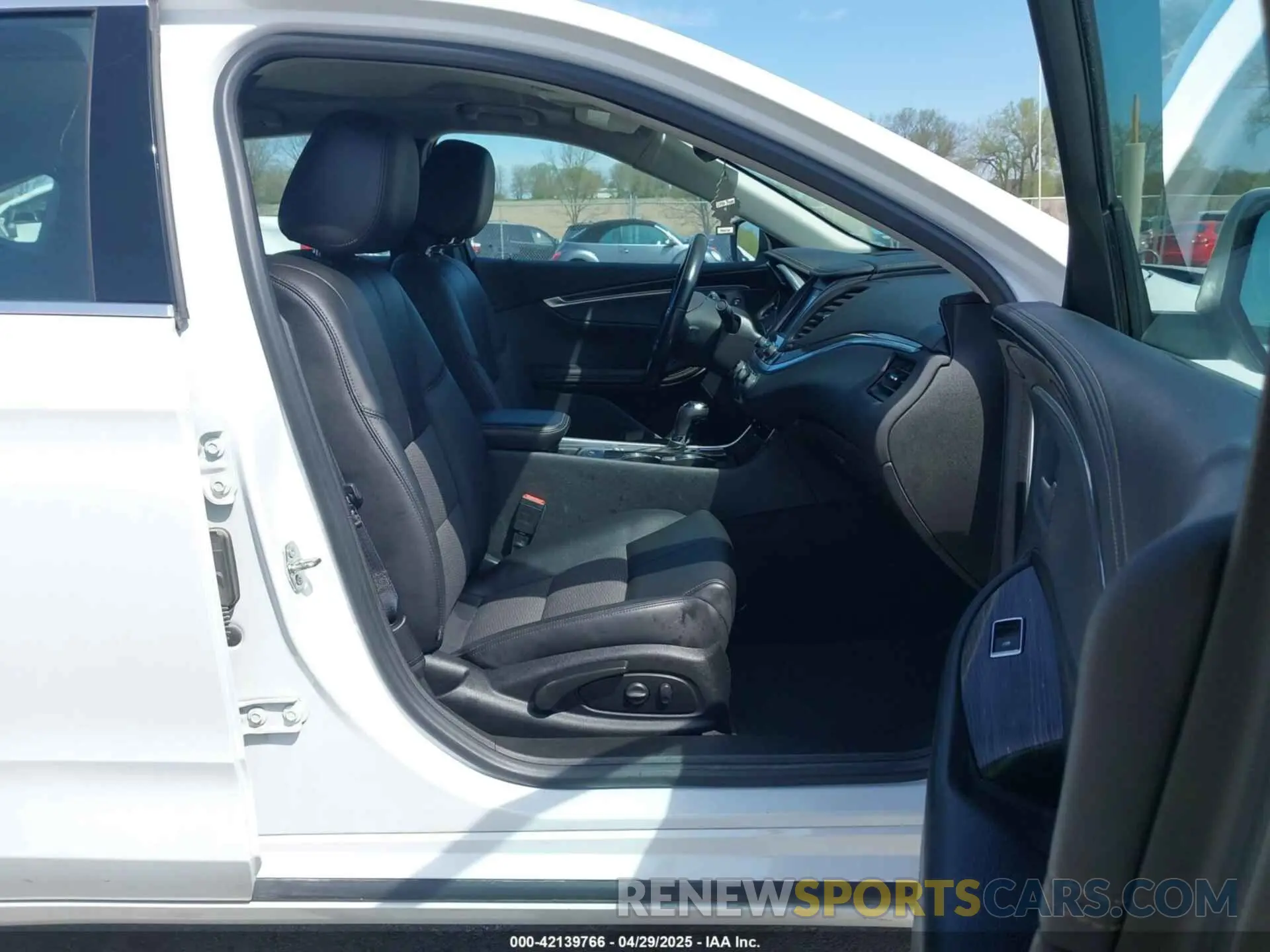 5 fotografías del automóvil dañado 2G11Z5S3XL9106036 CHEVROLET IMPALA 2020