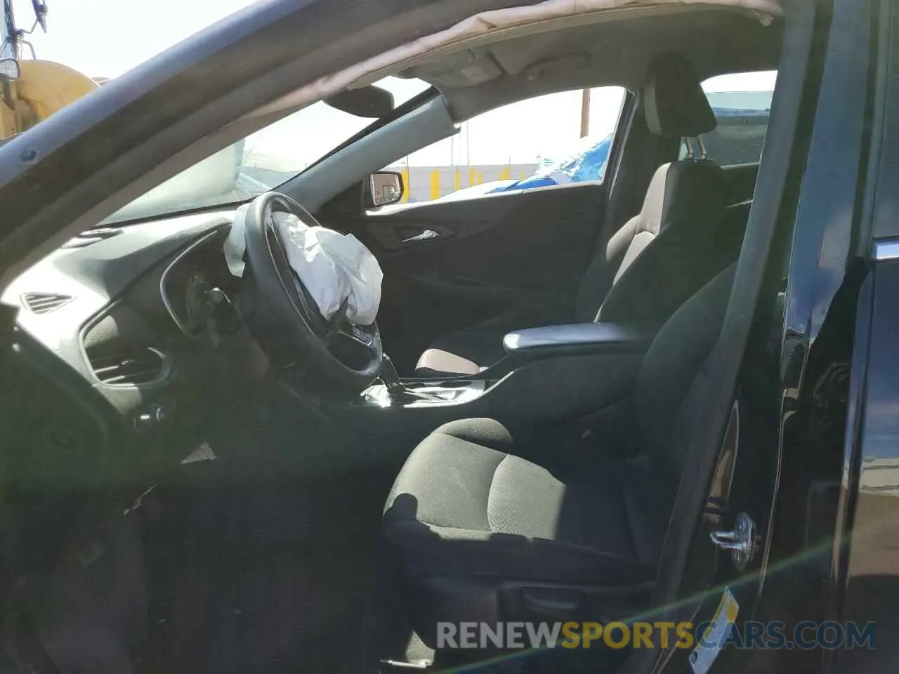 7 fotografías del automóvil dañado 1G1ZB5ST0KF117477 CHEVROLET MALIBU 2019