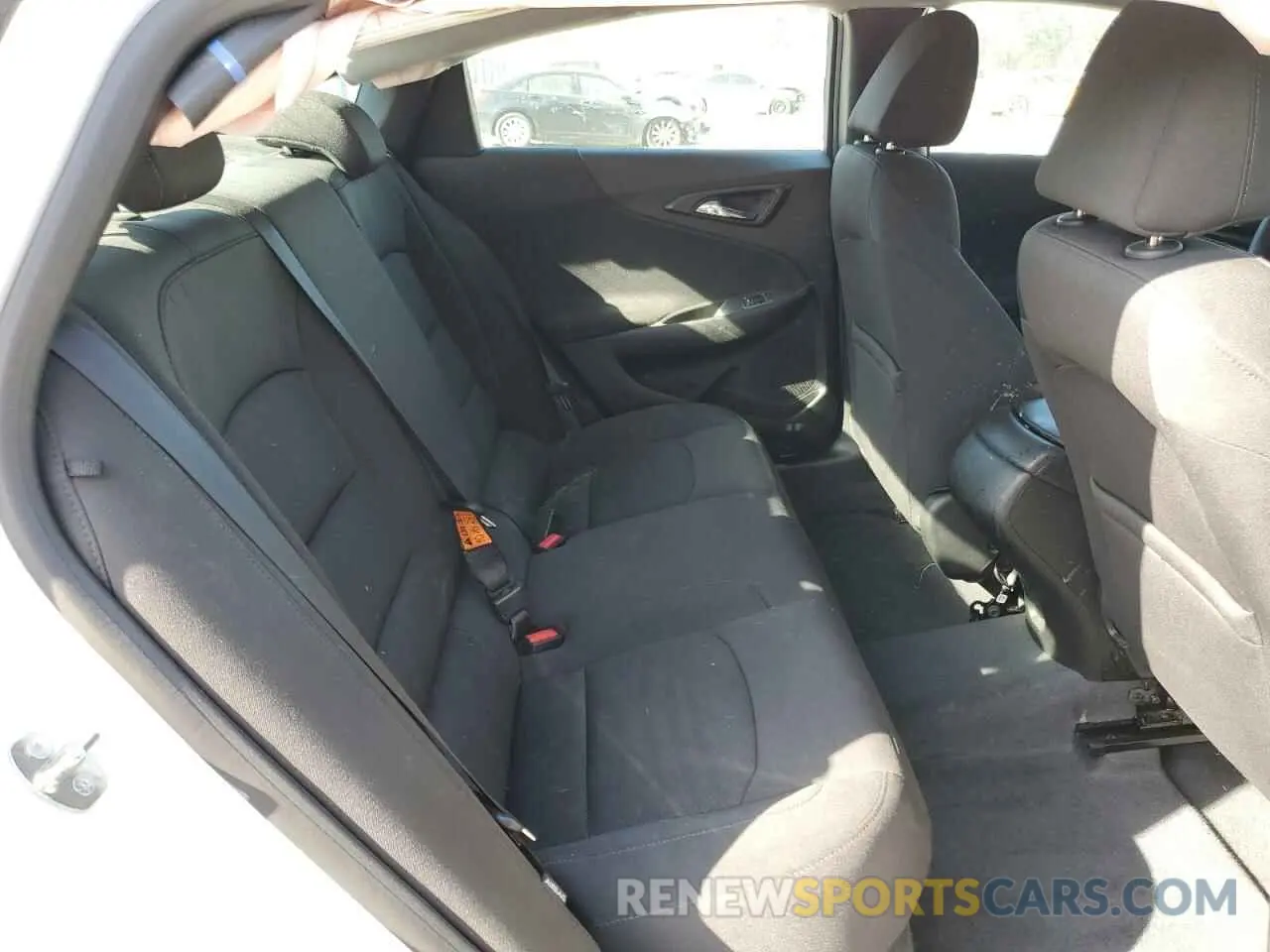 10 fotografías del automóvil dañado 1G1ZB5ST0KF144257 CHEVROLET MALIBU 2019