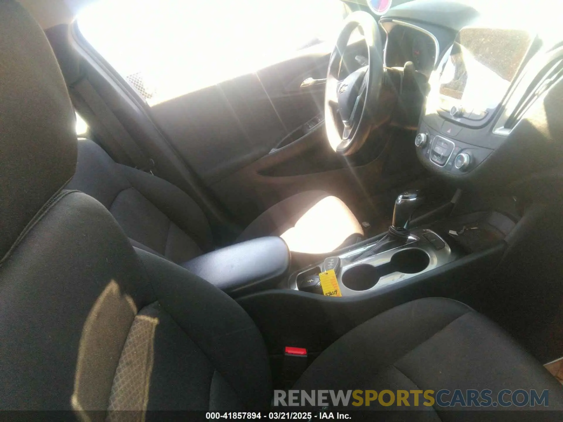 5 fotografías del automóvil dañado 1G1ZB5ST0KF184399 CHEVROLET MALIBU 2019
