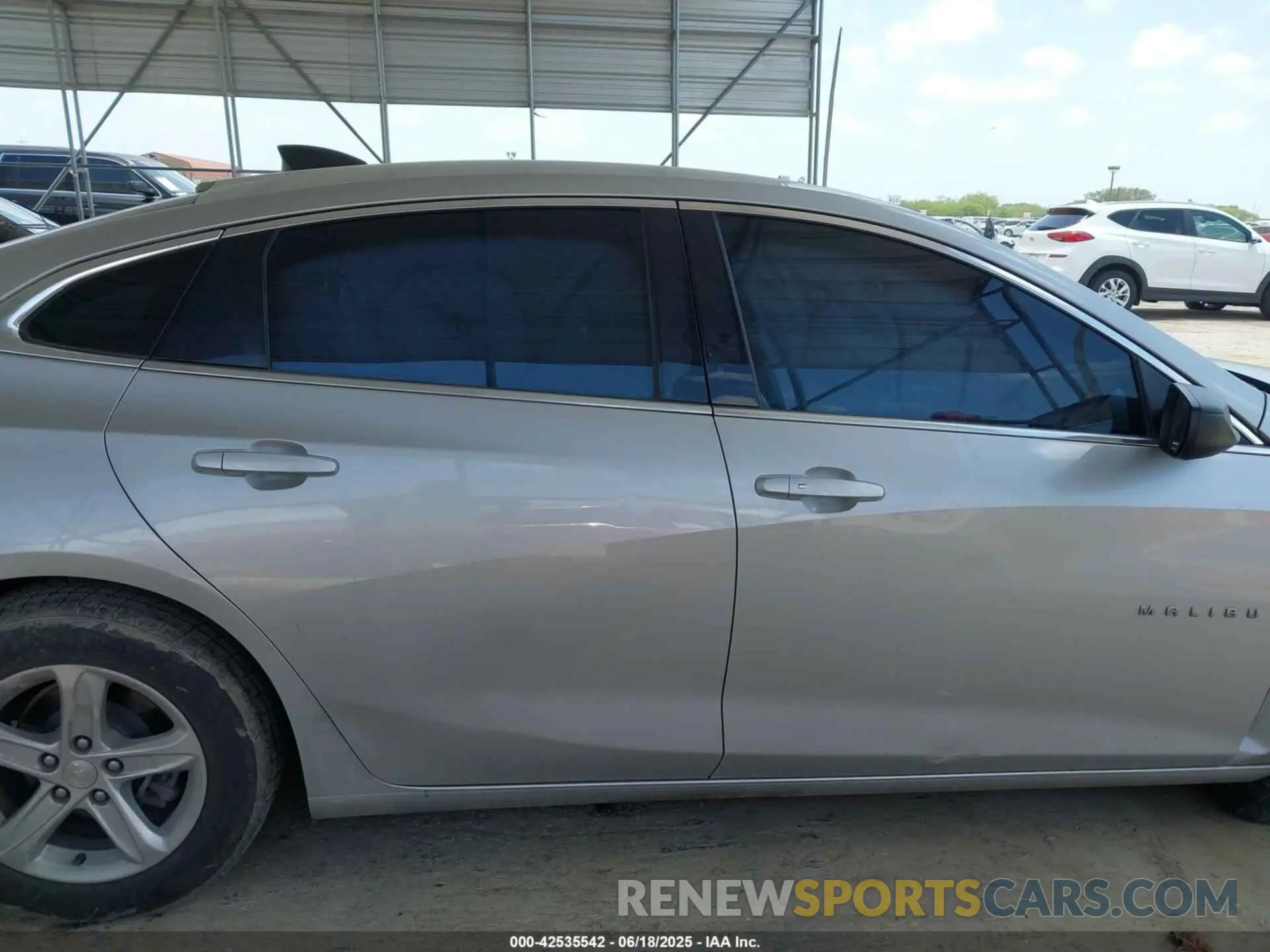 12 fotografías del automóvil dañado 1G1ZB5ST0KF189330 CHEVROLET MALIBU 2019