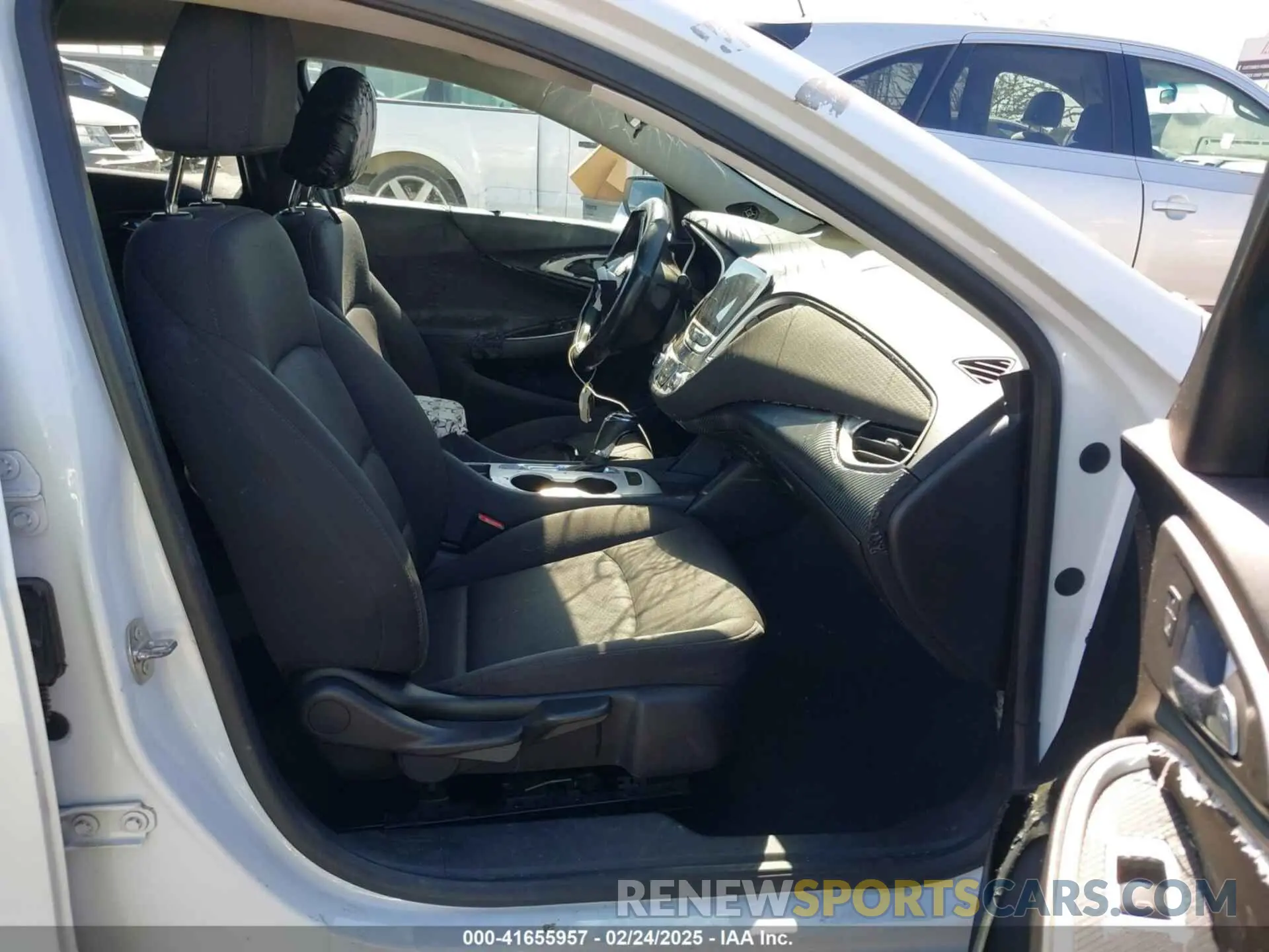 5 fotografías del automóvil dañado 1G1ZB5ST0KF201637 CHEVROLET MALIBU 2019