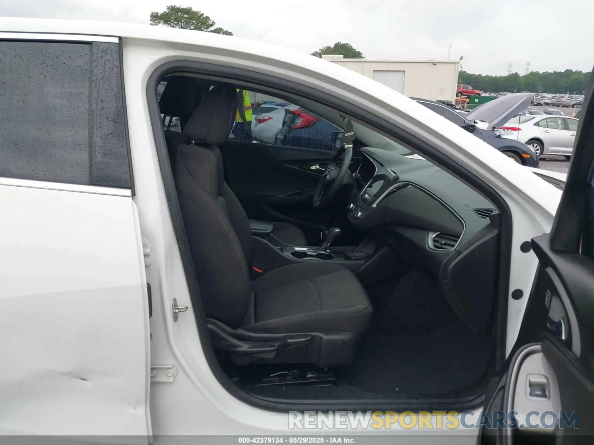 5 fotografías del automóvil dañado 1G1ZB5ST0KF215439 CHEVROLET MALIBU 2019