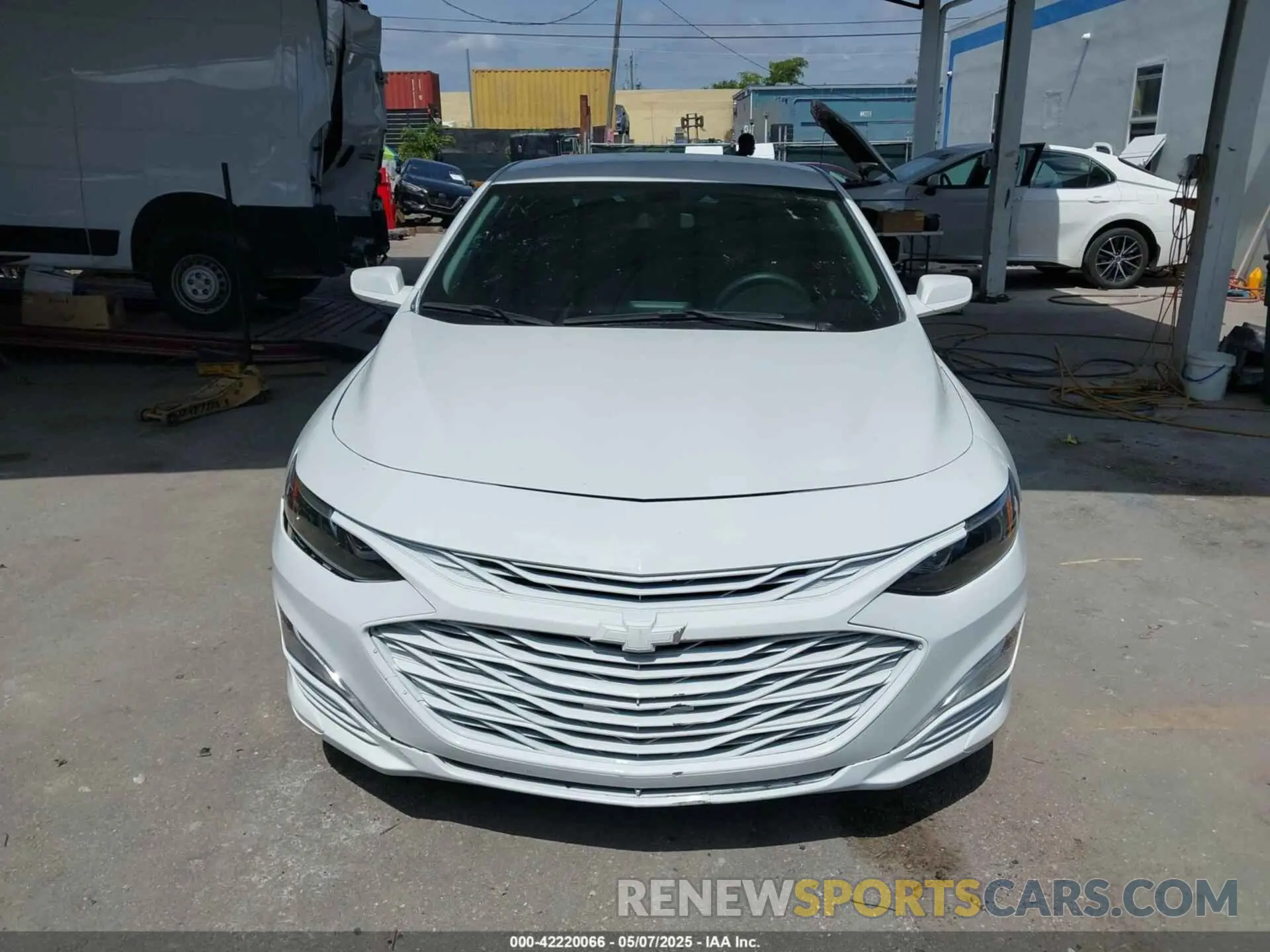 12 fotografías del automóvil dañado 1G1ZB5ST1KF214994 CHEVROLET MALIBU 2019