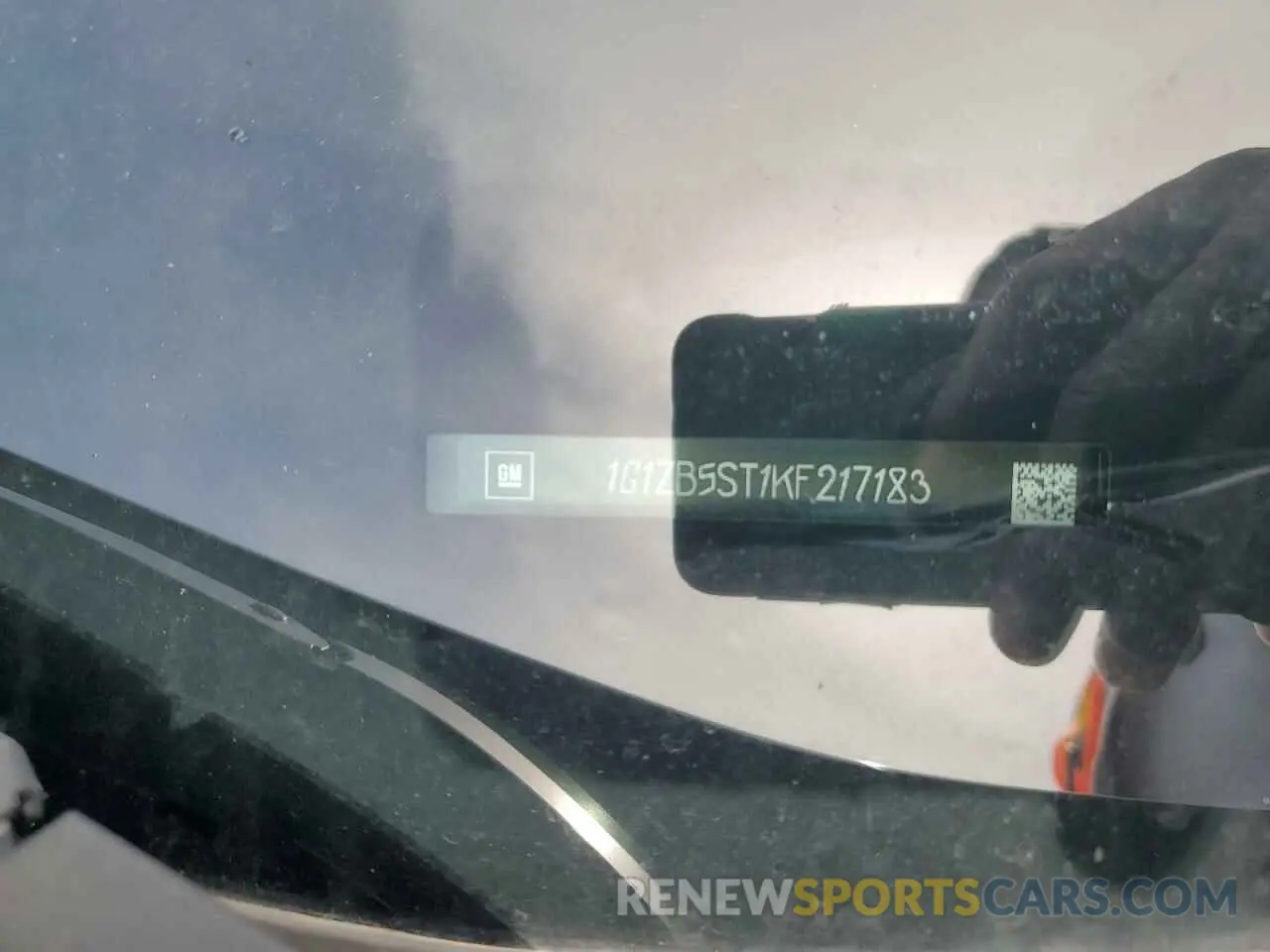 12 fotografías del automóvil dañado 1G1ZB5ST1KF217183 CHEVROLET MALIBU 2019