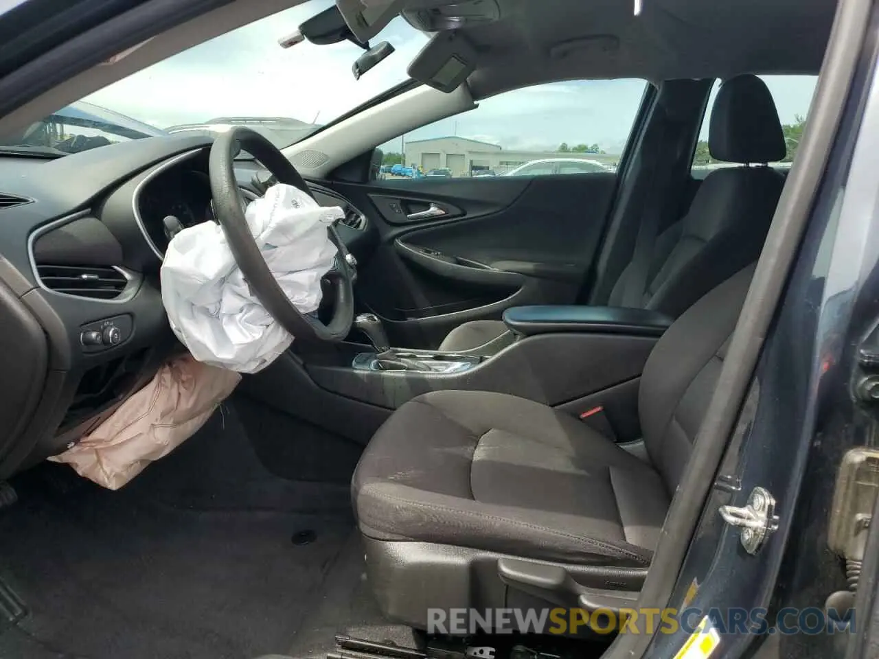 7 fotografías del automóvil dañado 1G1ZB5ST1KF217183 CHEVROLET MALIBU 2019