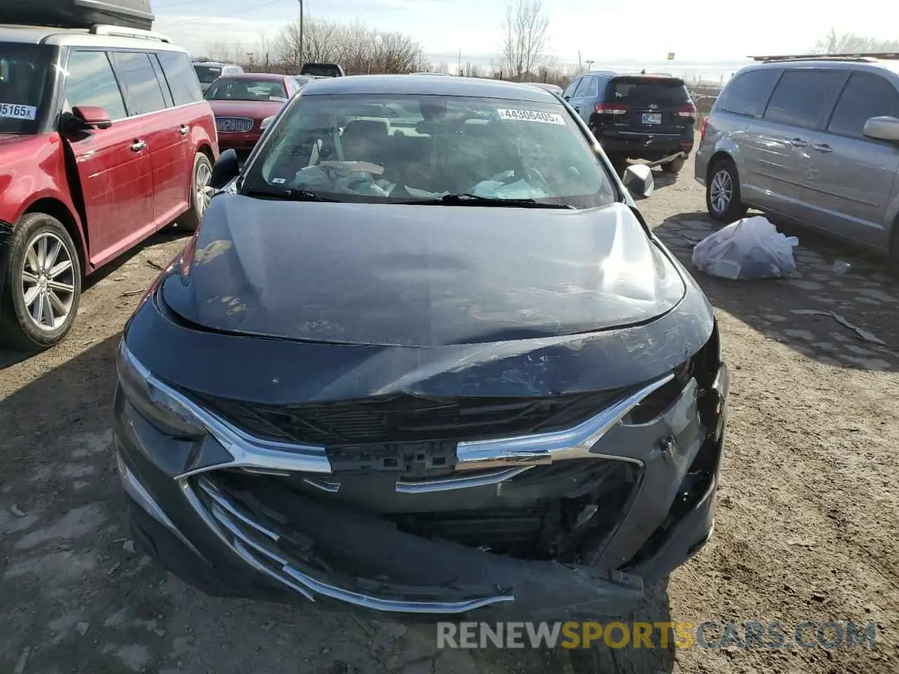 5 fotografías del automóvil dañado 1G1ZB5ST1KF225817 CHEVROLET MALIBU 2019