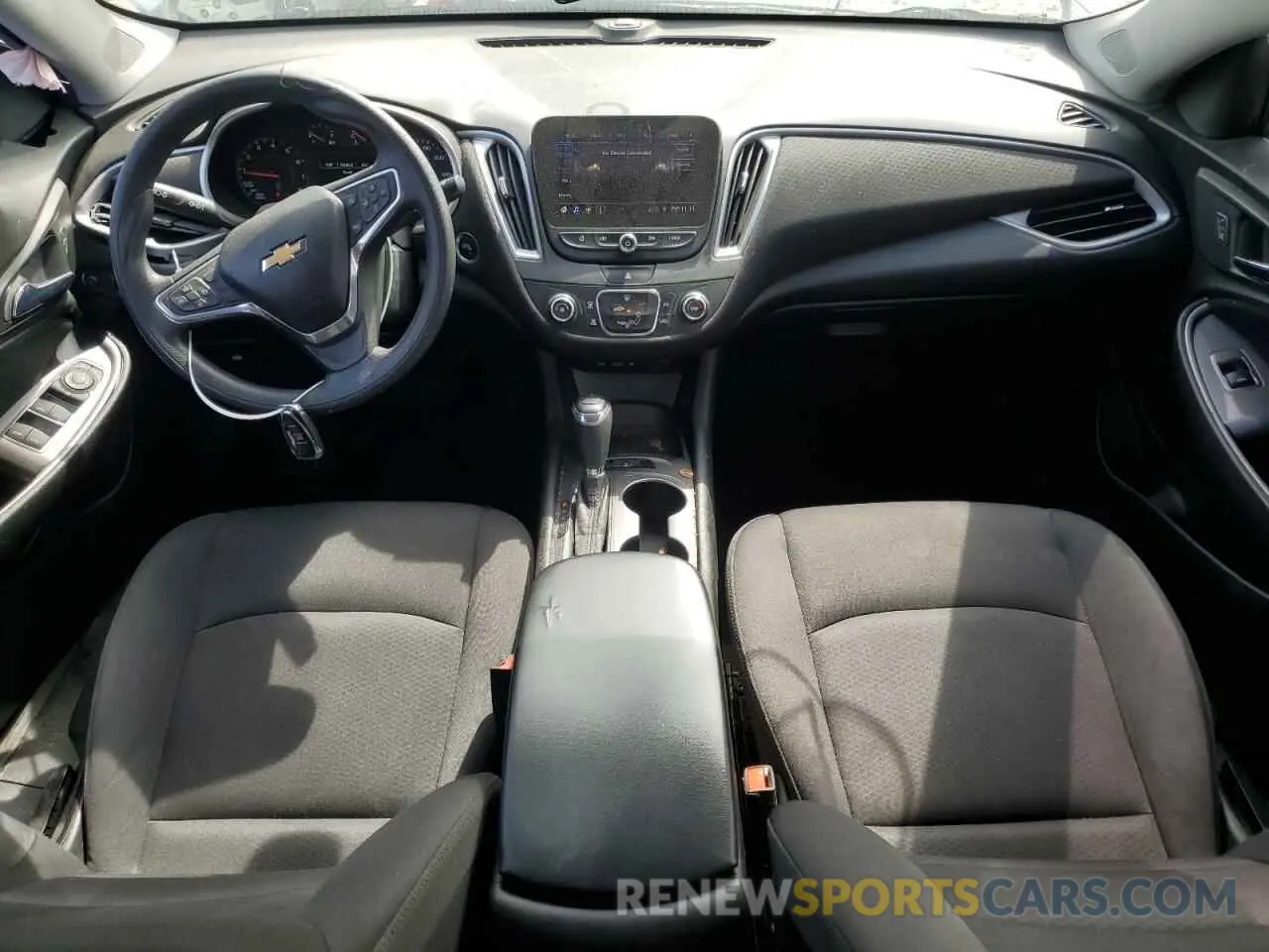 8 fotografías del automóvil dañado 1G1ZB5ST1KF226319 CHEVROLET MALIBU 2019