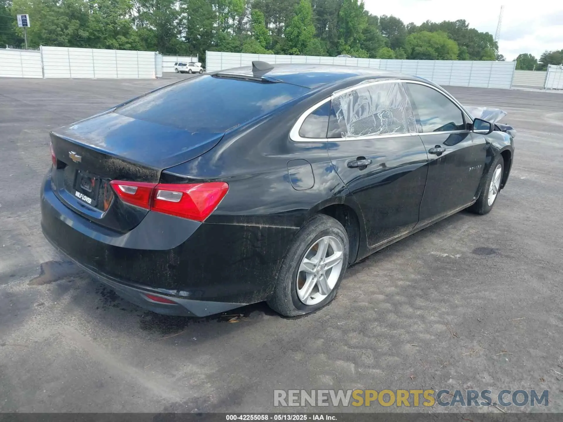 4 fotografías del automóvil dañado 1G1ZB5ST2KF217581 CHEVROLET MALIBU 2019