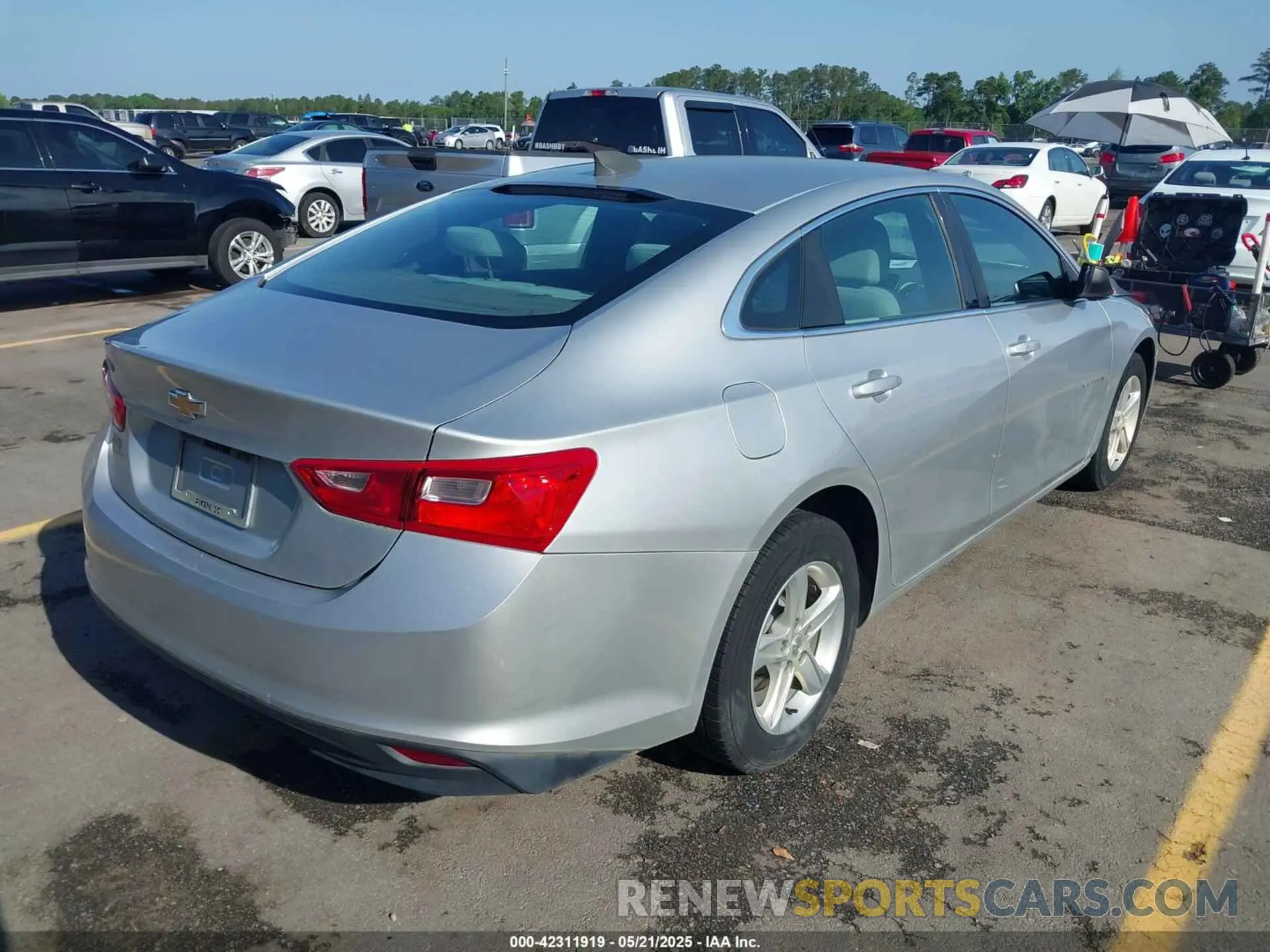 4 fotografías del automóvil dañado 1G1ZB5ST4KF165824 CHEVROLET MALIBU 2019