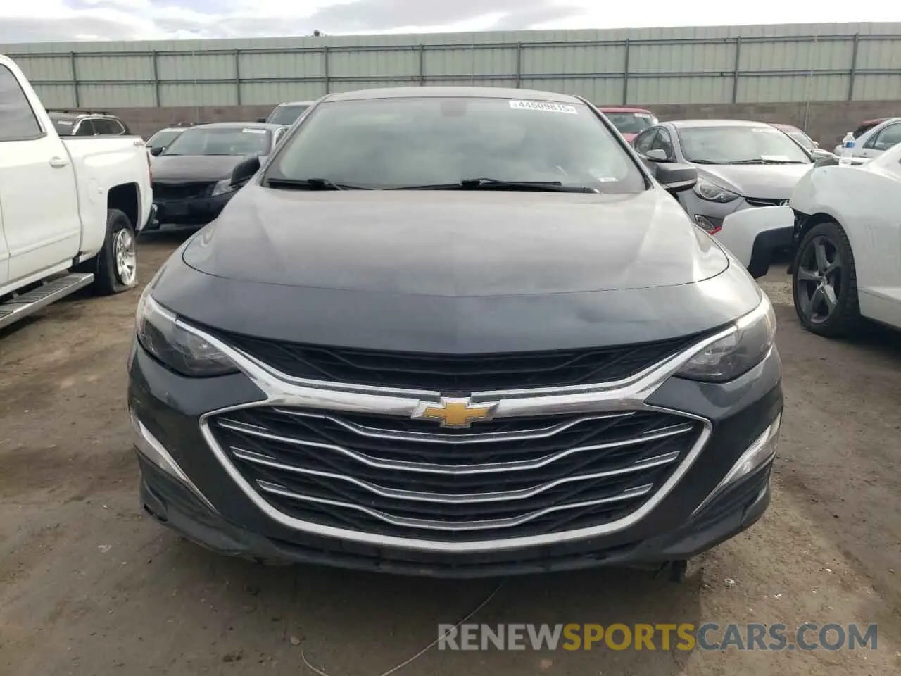 5 fotografías del automóvil dañado 1G1ZB5ST4KF216755 CHEVROLET MALIBU 2019