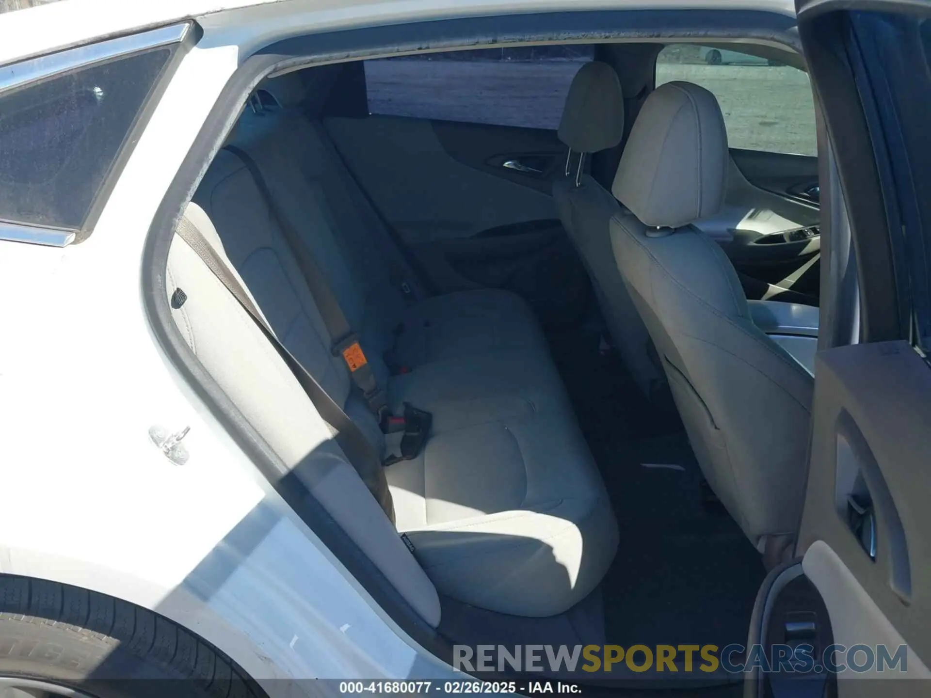 8 fotografías del automóvil dañado 1G1ZB5ST6KF172015 CHEVROLET MALIBU 2019