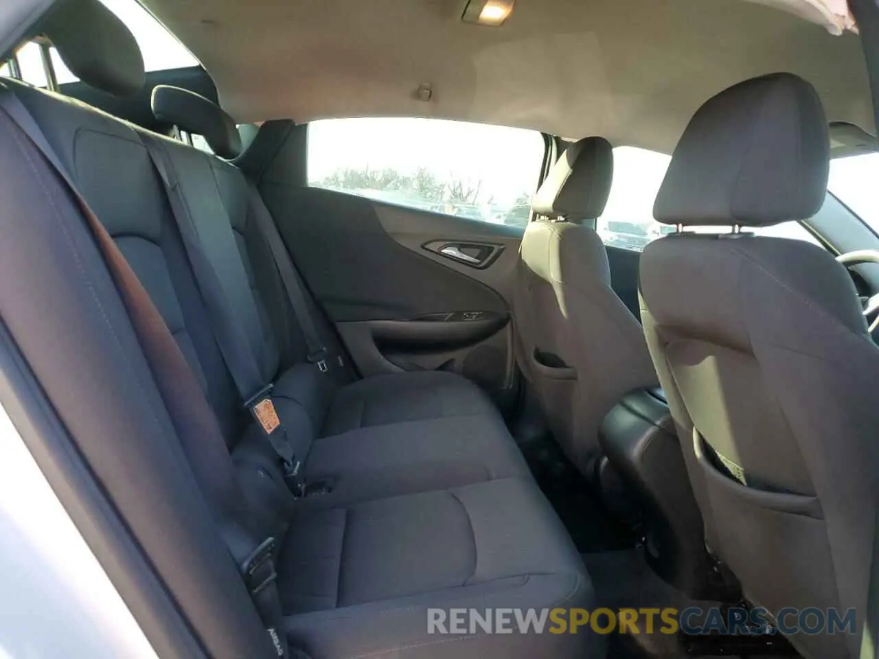 10 fotografías del automóvil dañado 1G1ZB5ST8KF122779 CHEVROLET MALIBU 2019