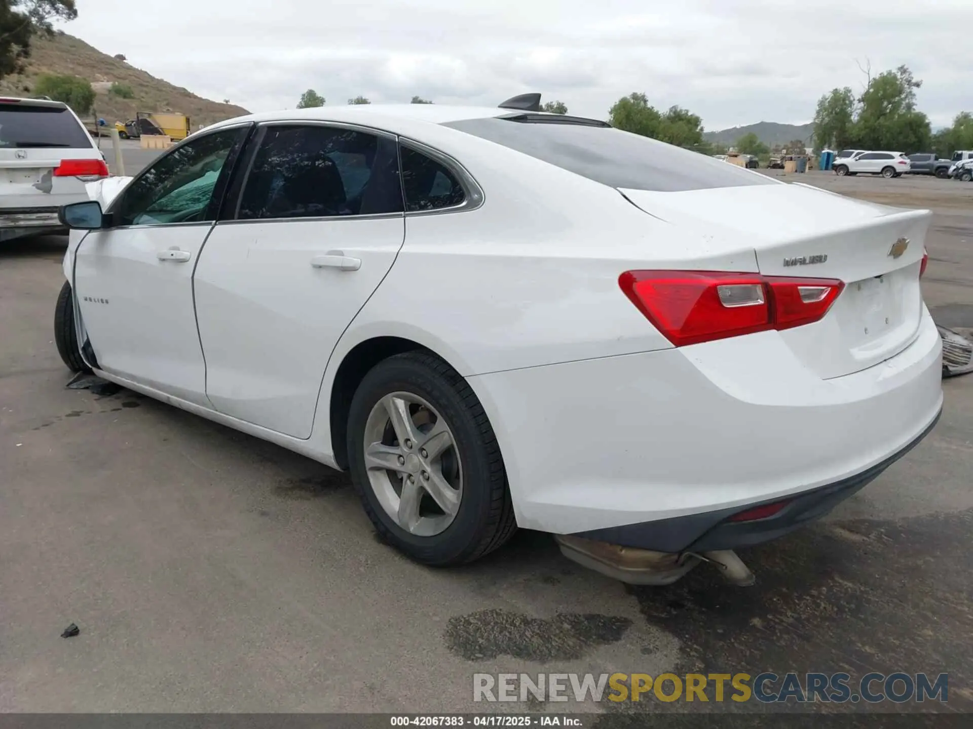 3 fotografías del automóvil dañado 1G1ZB5STXKF220180 CHEVROLET MALIBU 2019