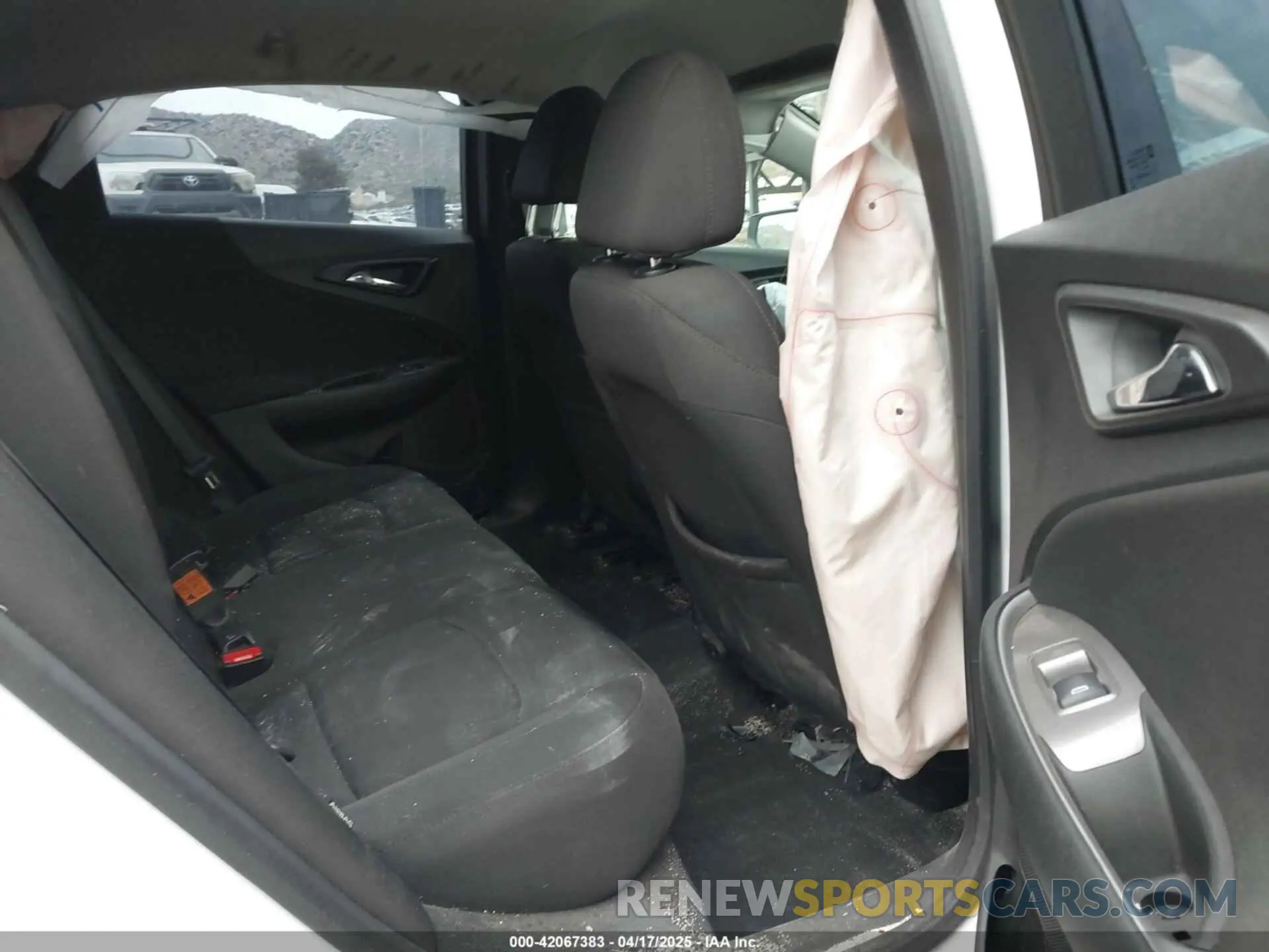 8 fotografías del automóvil dañado 1G1ZB5STXKF220180 CHEVROLET MALIBU 2019