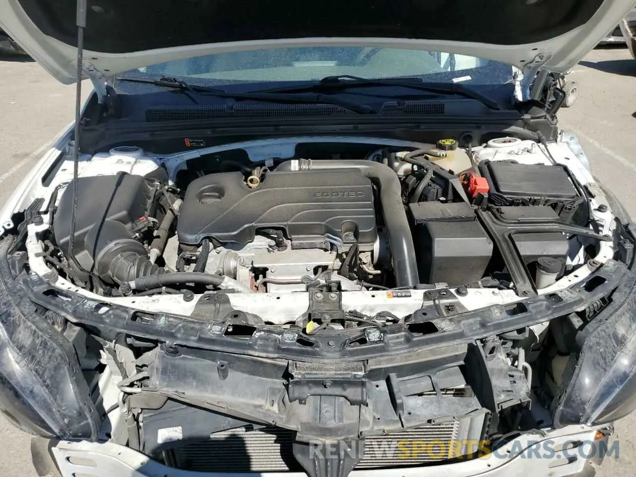 11 fotografías del automóvil dañado 1G1ZC5ST0KF200095 CHEVROLET MALIBU 2019