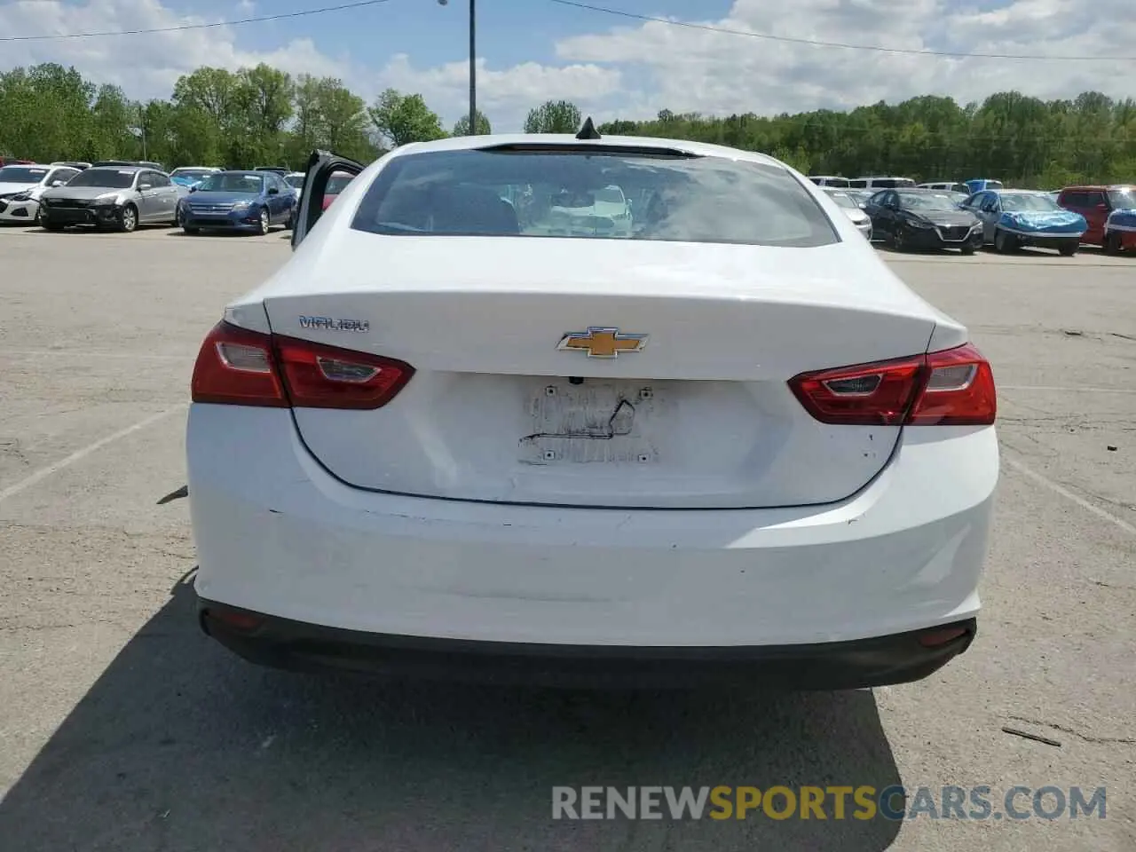 6 fotografías del automóvil dañado 1G1ZC5ST0KF200095 CHEVROLET MALIBU 2019