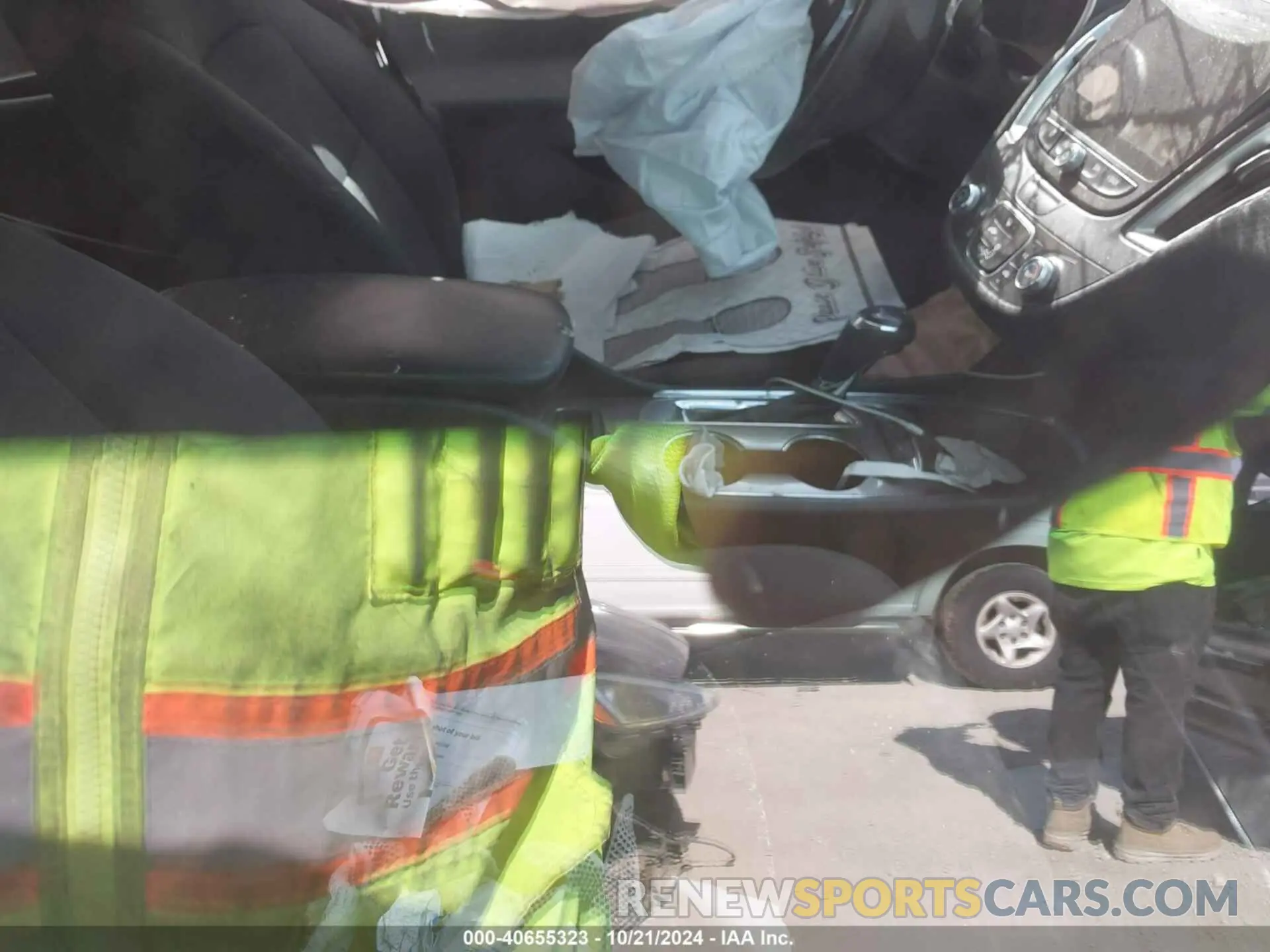 5 fotografías del automóvil dañado 1G1ZC5ST1KF138058 CHEVROLET MALIBU 2019