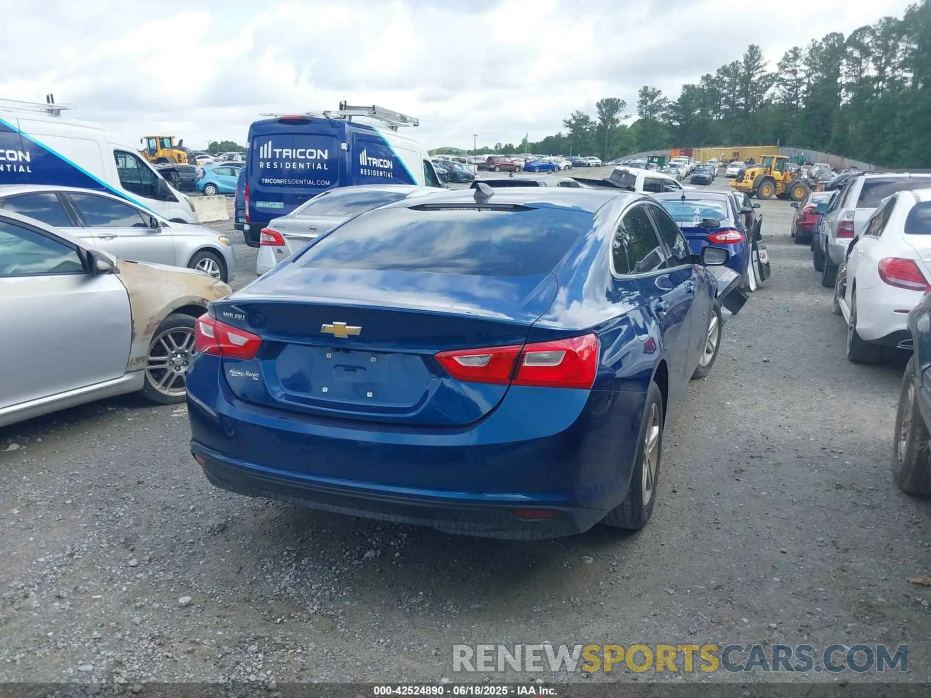 4 fotografías del automóvil dañado 1G1ZC5ST1KF186353 CHEVROLET MALIBU 2019