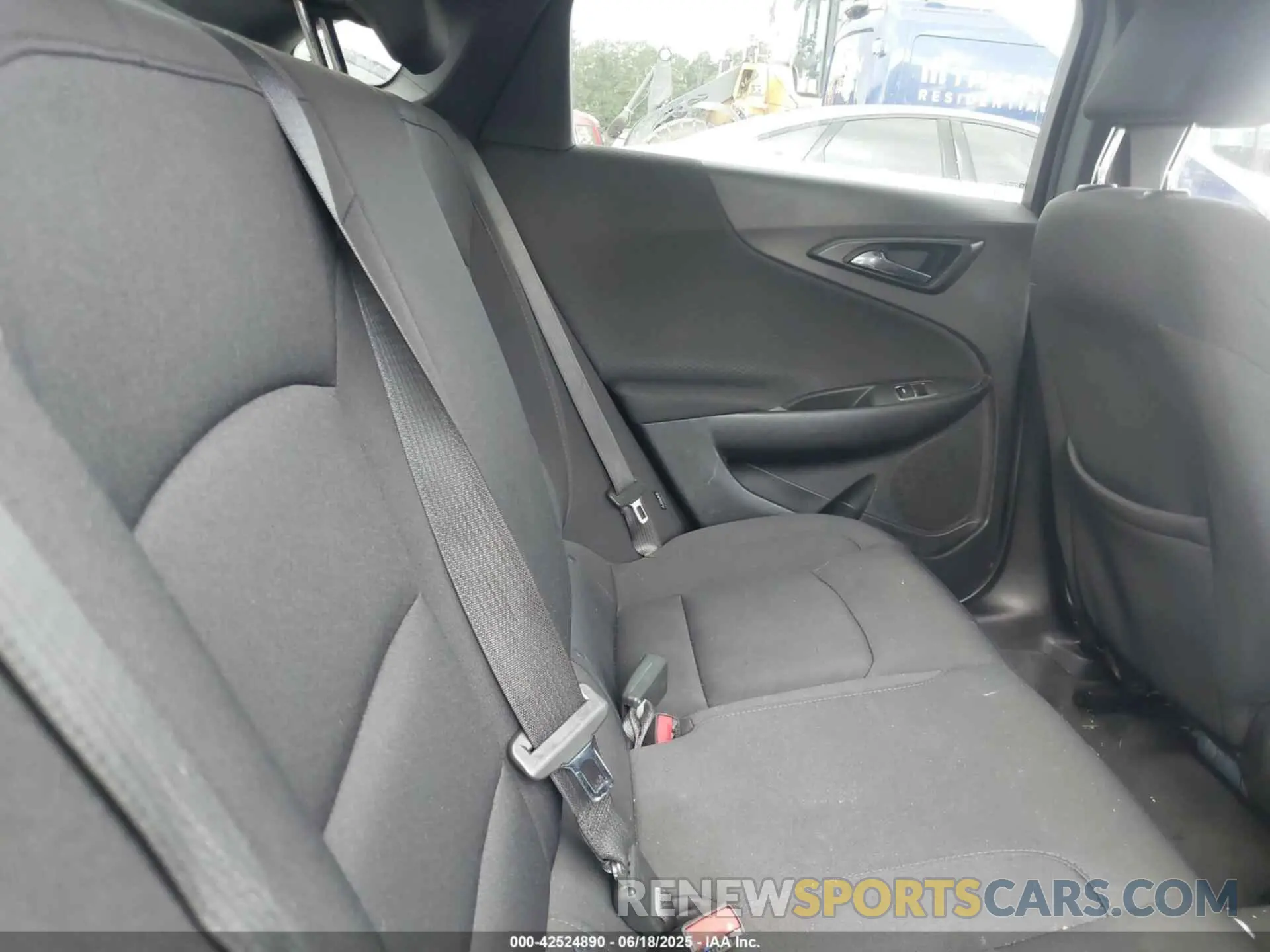 8 fotografías del automóvil dañado 1G1ZC5ST1KF186353 CHEVROLET MALIBU 2019