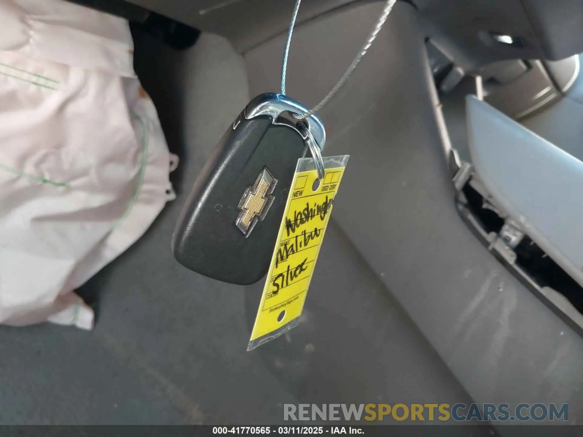 11 fotografías del automóvil dañado 1G1ZC5ST1KF210196 CHEVROLET MALIBU 2019
