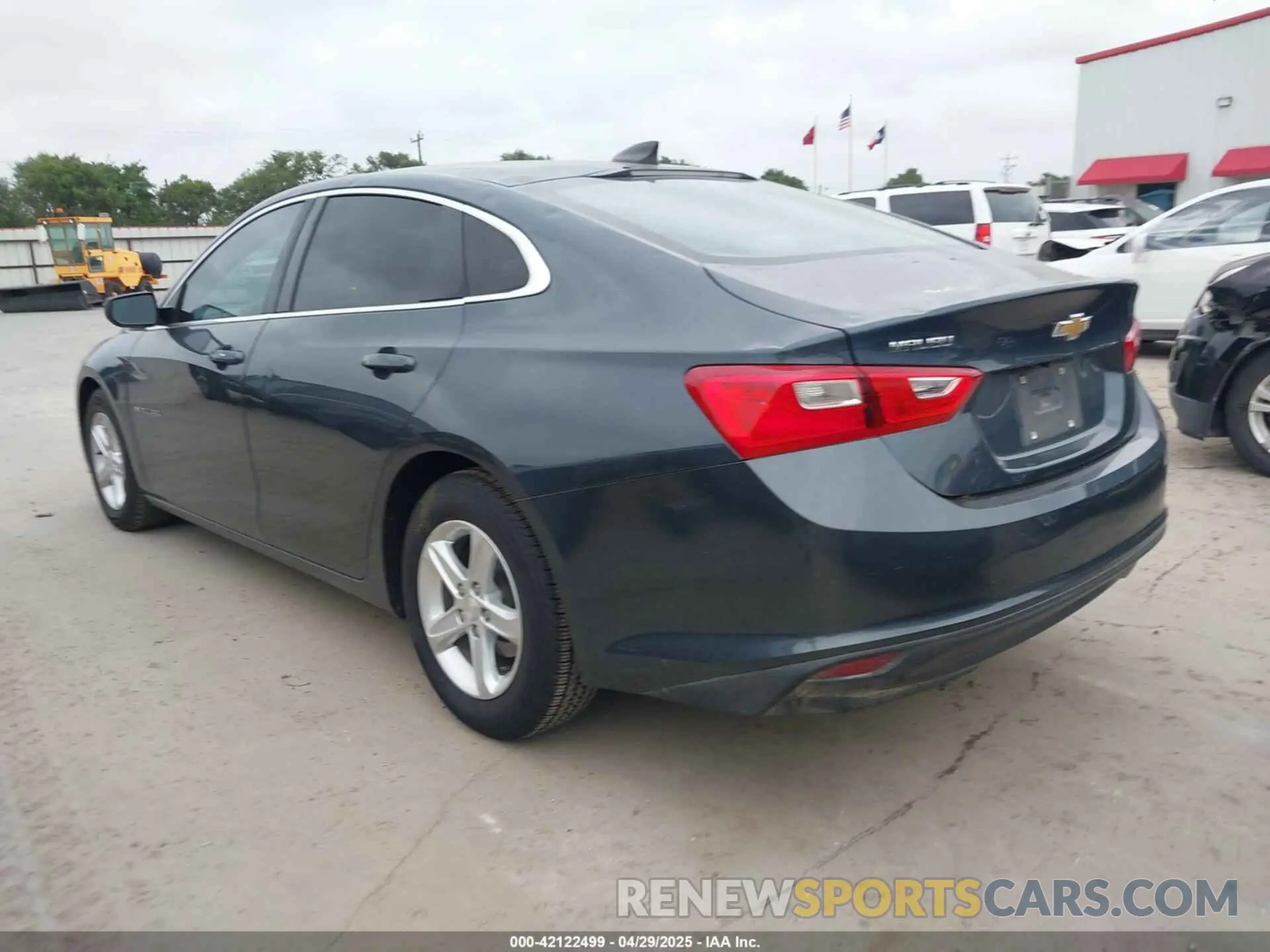 3 fotografías del automóvil dañado 1G1ZC5ST2KF184322 CHEVROLET MALIBU 2019