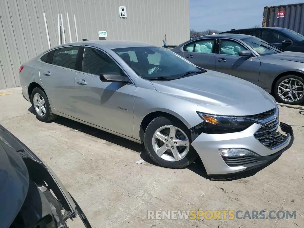 4 fotografías del automóvil dañado 1G1ZC5ST2KF203743 CHEVROLET MALIBU 2019