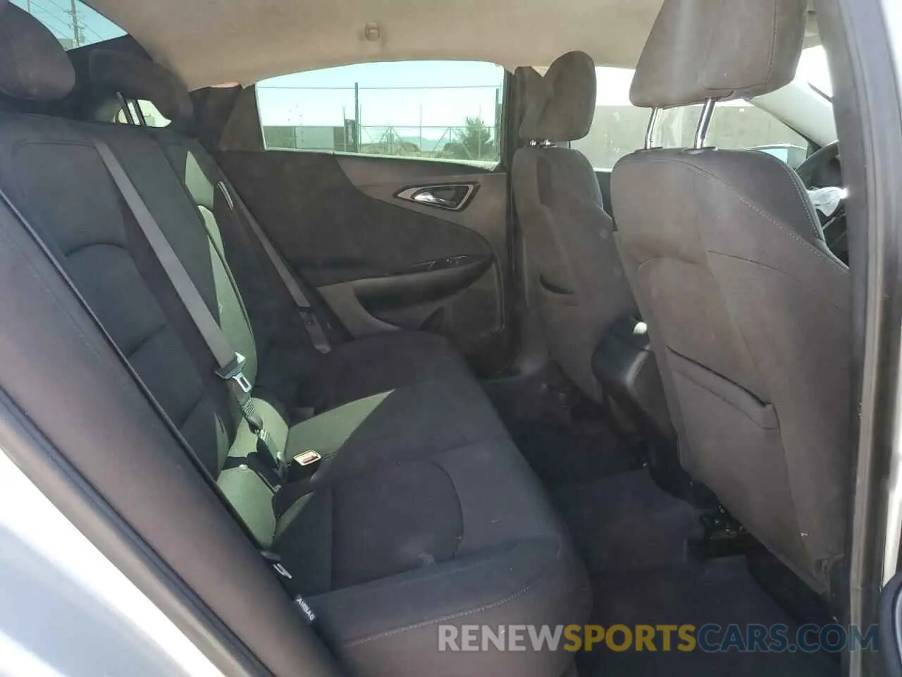 11 fotografías del automóvil dañado 1G1ZC5ST3KF190131 CHEVROLET MALIBU 2019