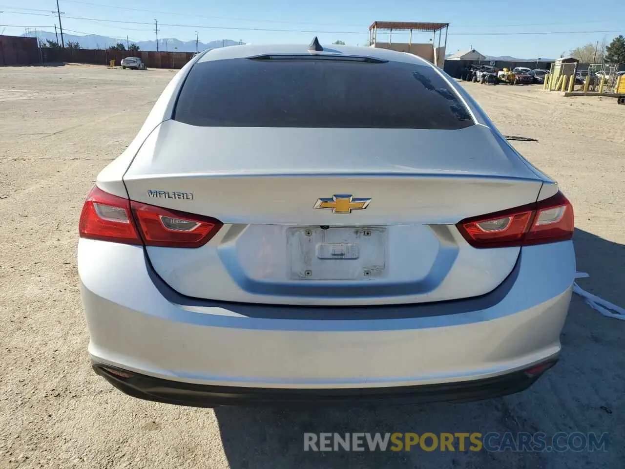 6 fotografías del automóvil dañado 1G1ZC5ST3KF190131 CHEVROLET MALIBU 2019