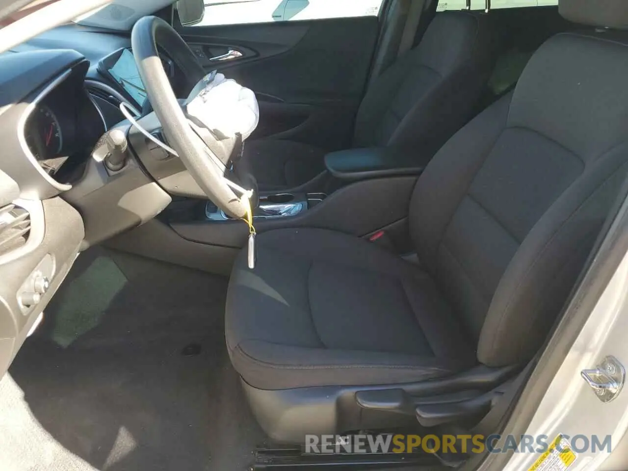 7 fotografías del automóvil dañado 1G1ZC5ST3KF190131 CHEVROLET MALIBU 2019
