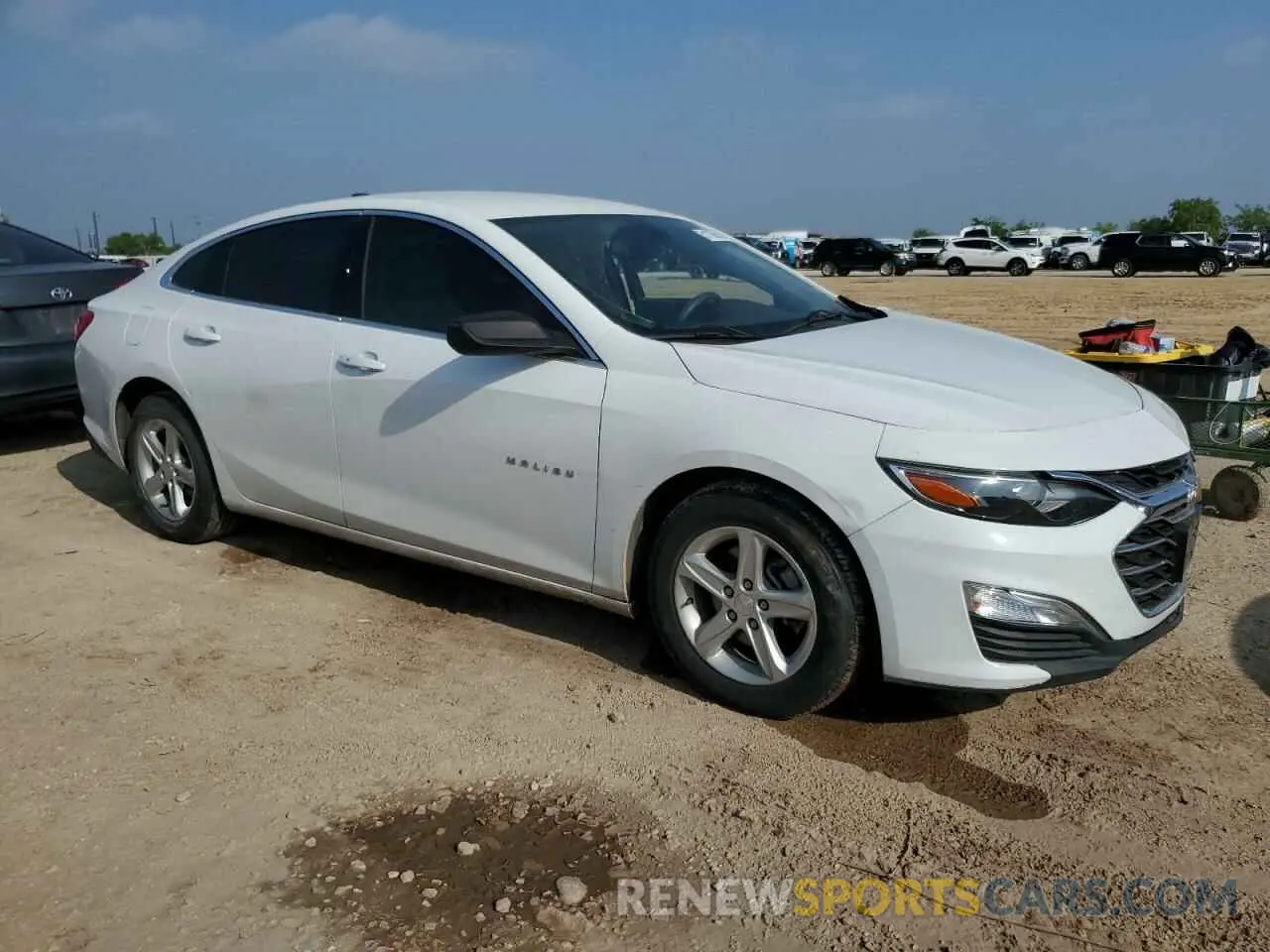 4 fotografías del automóvil dañado 1G1ZC5ST4KF181602 CHEVROLET MALIBU 2019