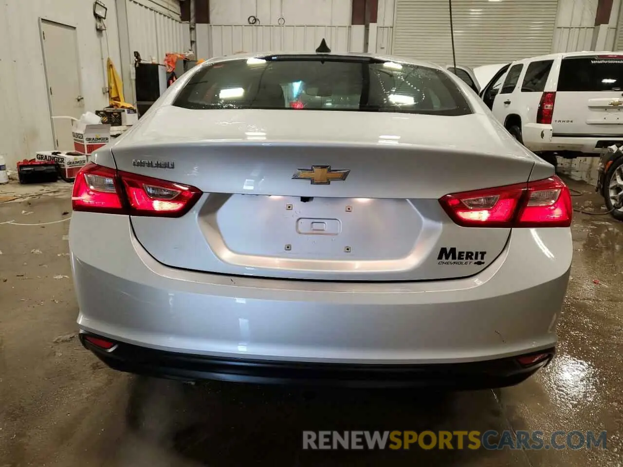 6 fotografías del automóvil dañado 1G1ZC5ST4KF183365 CHEVROLET MALIBU 2019