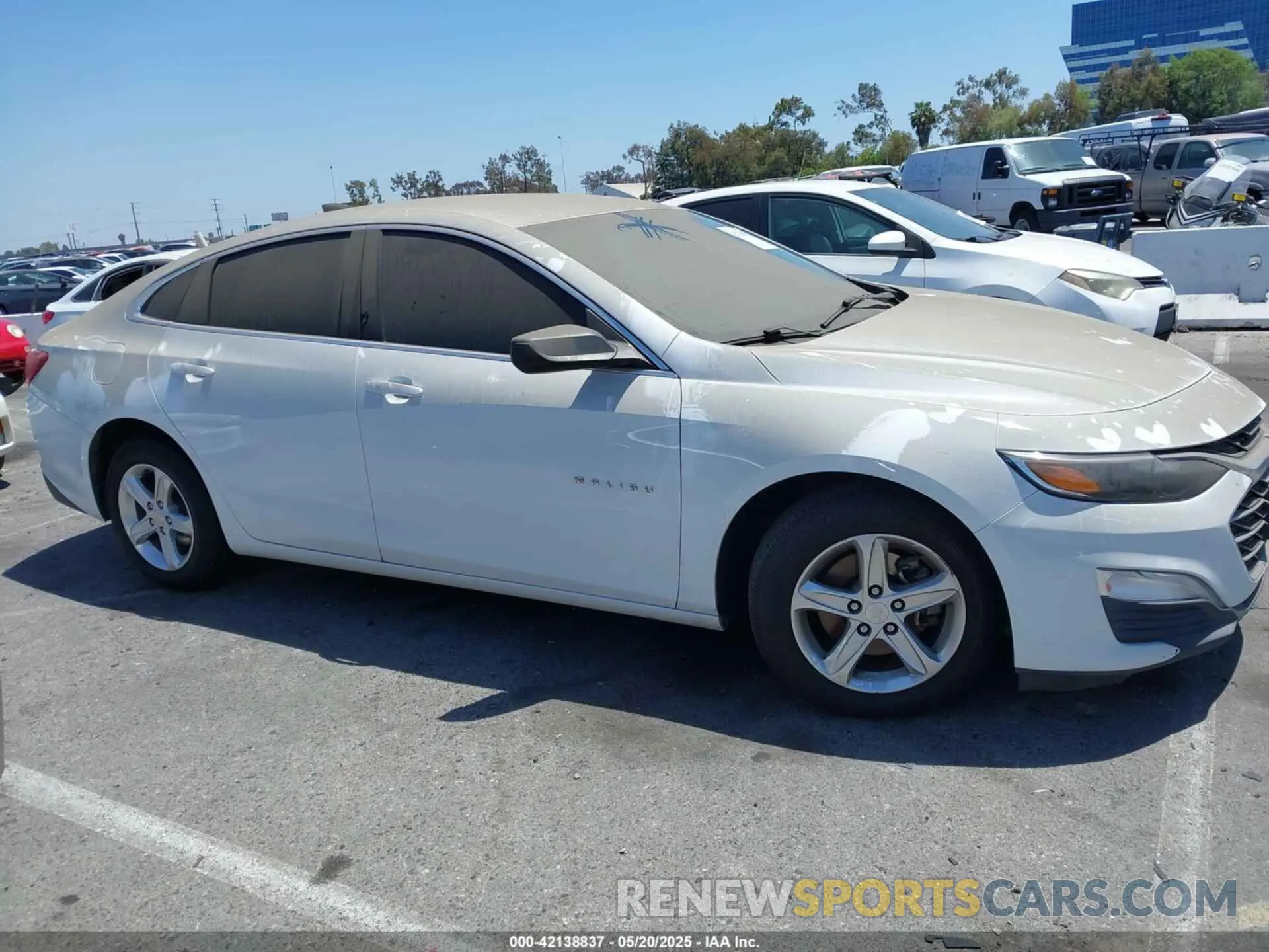 13 fotografías del automóvil dañado 1G1ZC5ST5KF111073 CHEVROLET MALIBU 2019