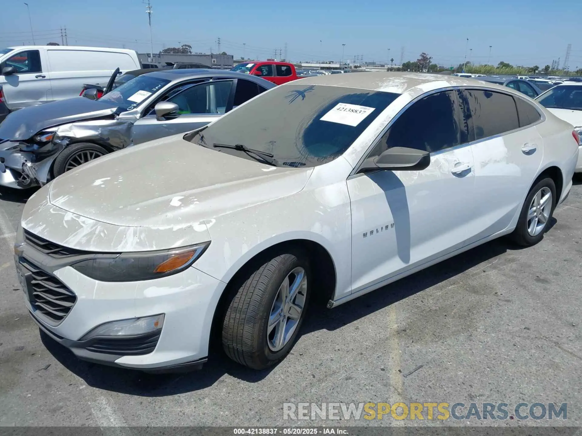 2 fotografías del automóvil dañado 1G1ZC5ST5KF111073 CHEVROLET MALIBU 2019