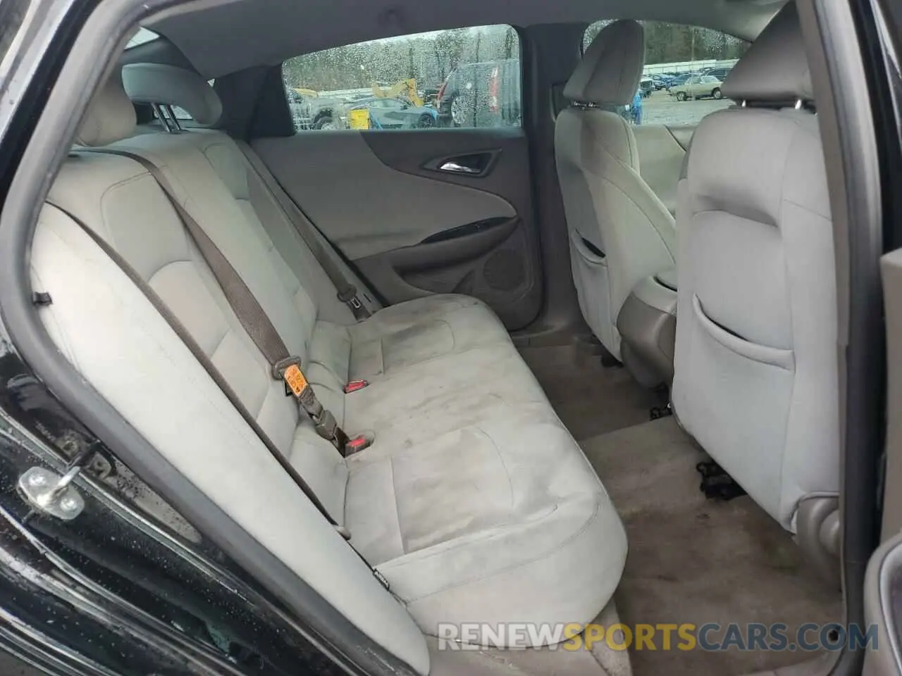 10 fotografías del automóvil dañado 1G1ZC5ST6KF124561 CHEVROLET MALIBU 2019