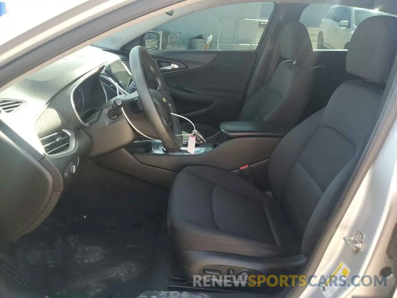 7 fotografías del automóvil dañado 1G1ZC5ST7KF135343 CHEVROLET MALIBU 2019