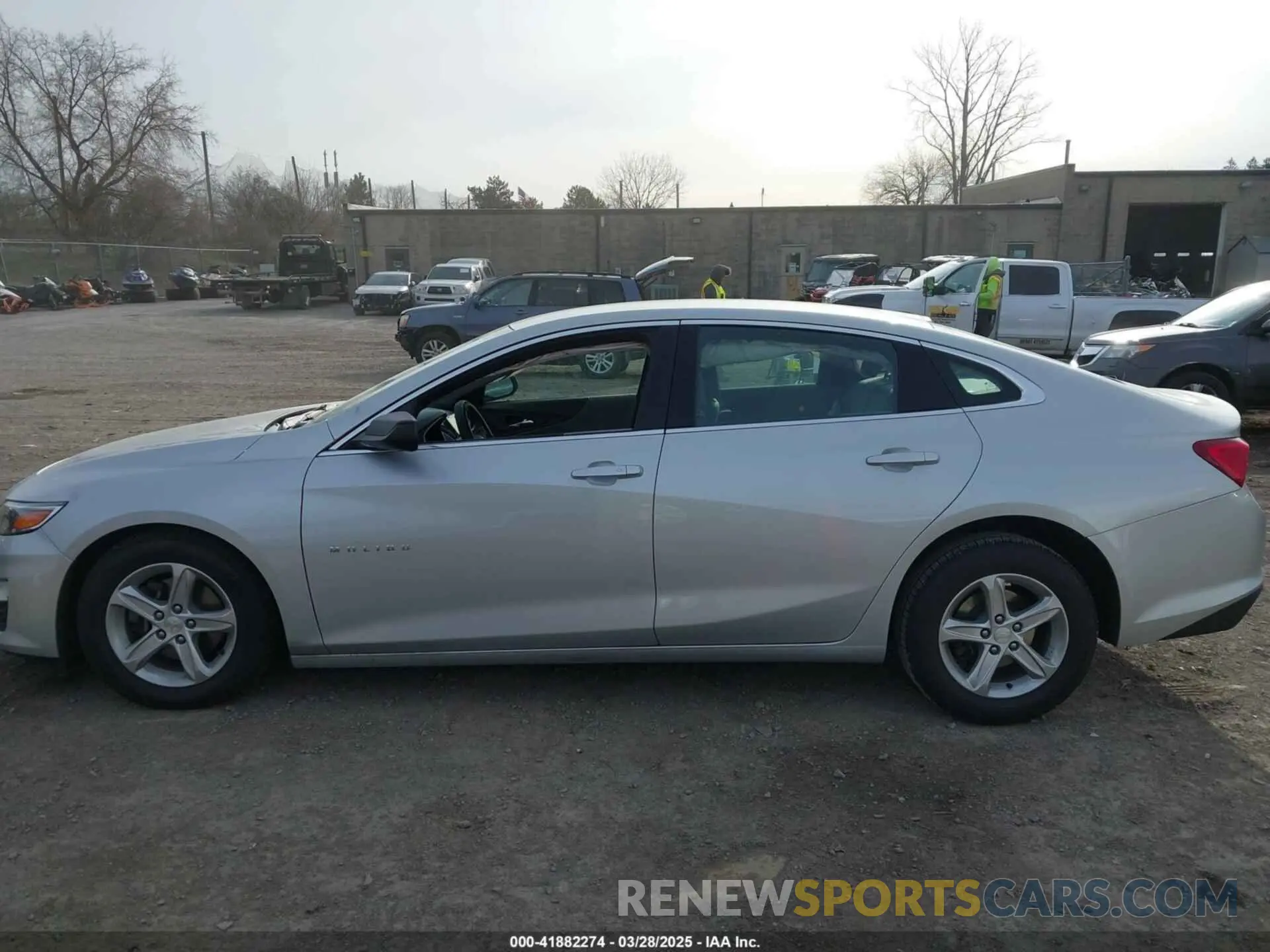 14 fotografías del automóvil dañado 1G1ZC5ST7KF177382 CHEVROLET MALIBU 2019