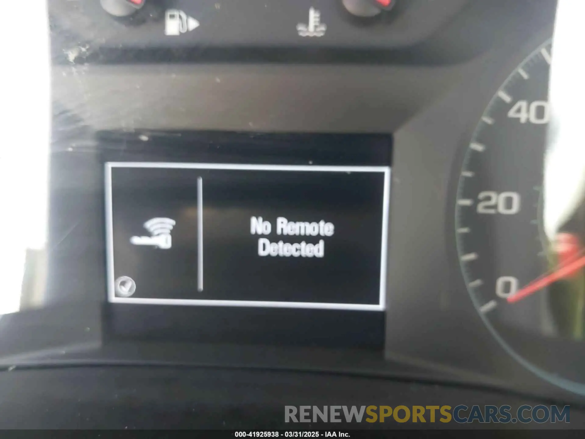 11 fotografías del automóvil dañado 1G1ZC5ST9KF211953 CHEVROLET MALIBU 2019