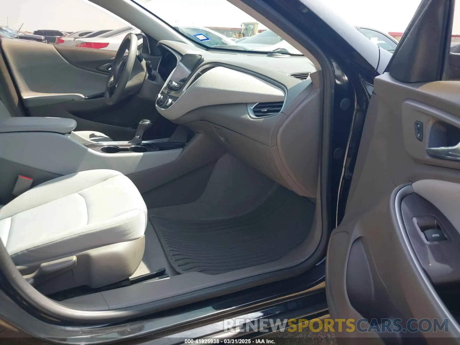 5 fotografías del automóvil dañado 1G1ZC5ST9KF211953 CHEVROLET MALIBU 2019