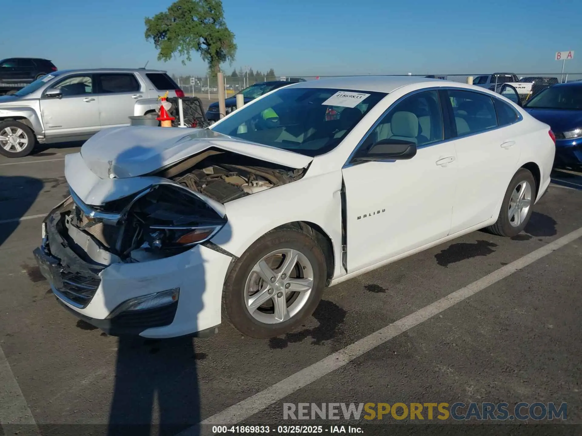 2 fotografías del automóvil dañado 1G1ZC5STXKF171852 CHEVROLET MALIBU 2019